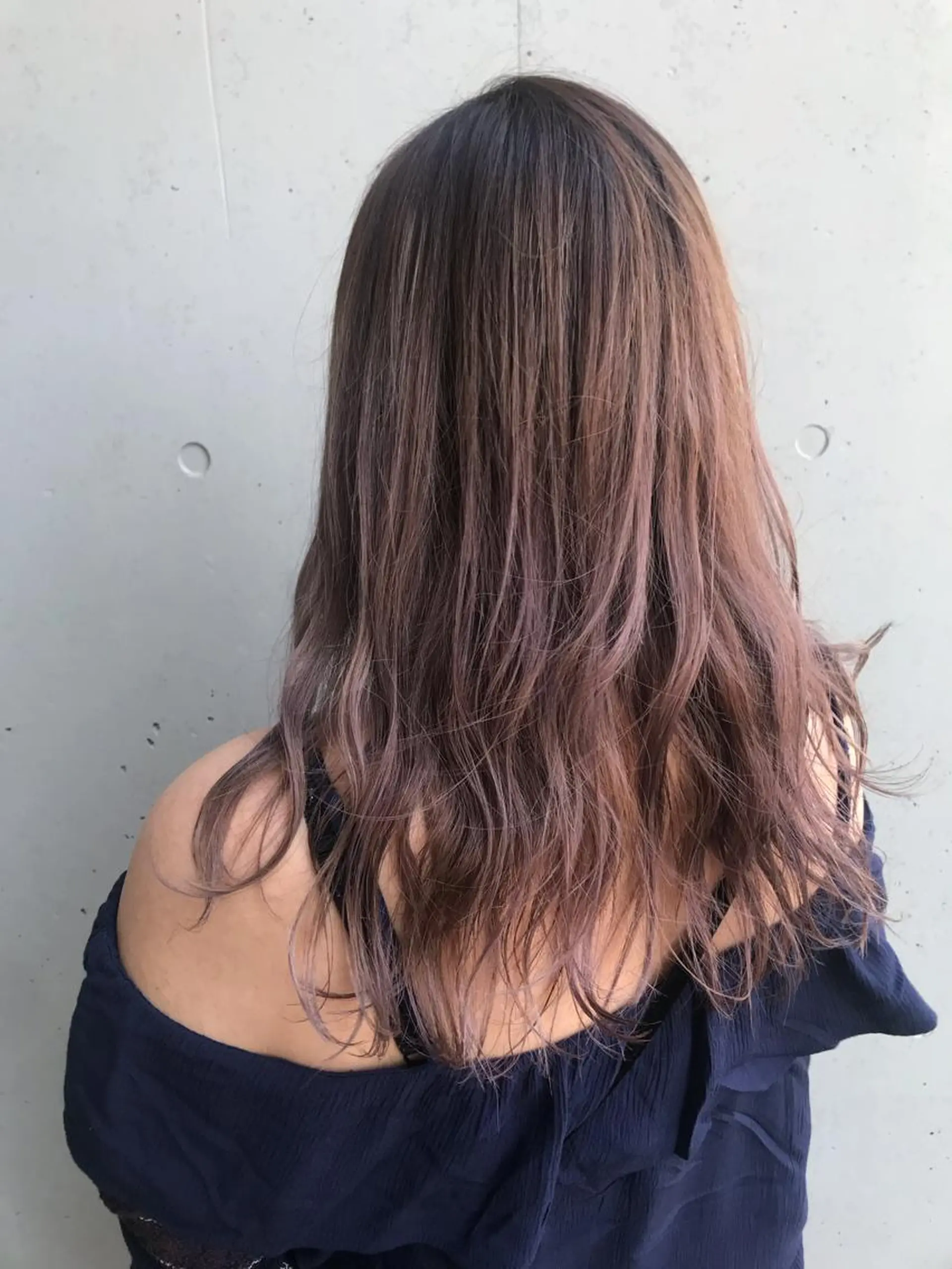 ロング カラー 一ノ瀬 蘭のヘアスタイル