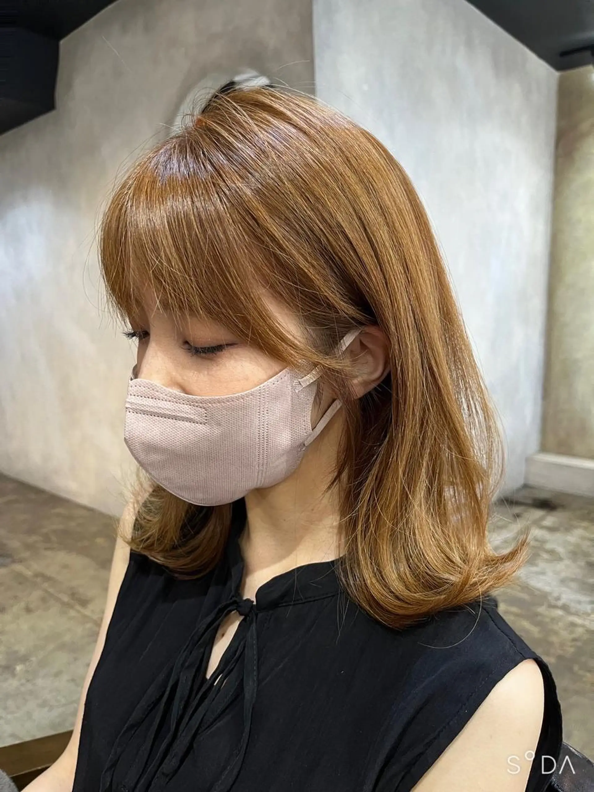 ミディアム ヘアアレンジ カラー アディクシーカラー アッシュ バレイヤージュ ベージュカラー ブリーチ N° +aero 横浜のヘアスタイル