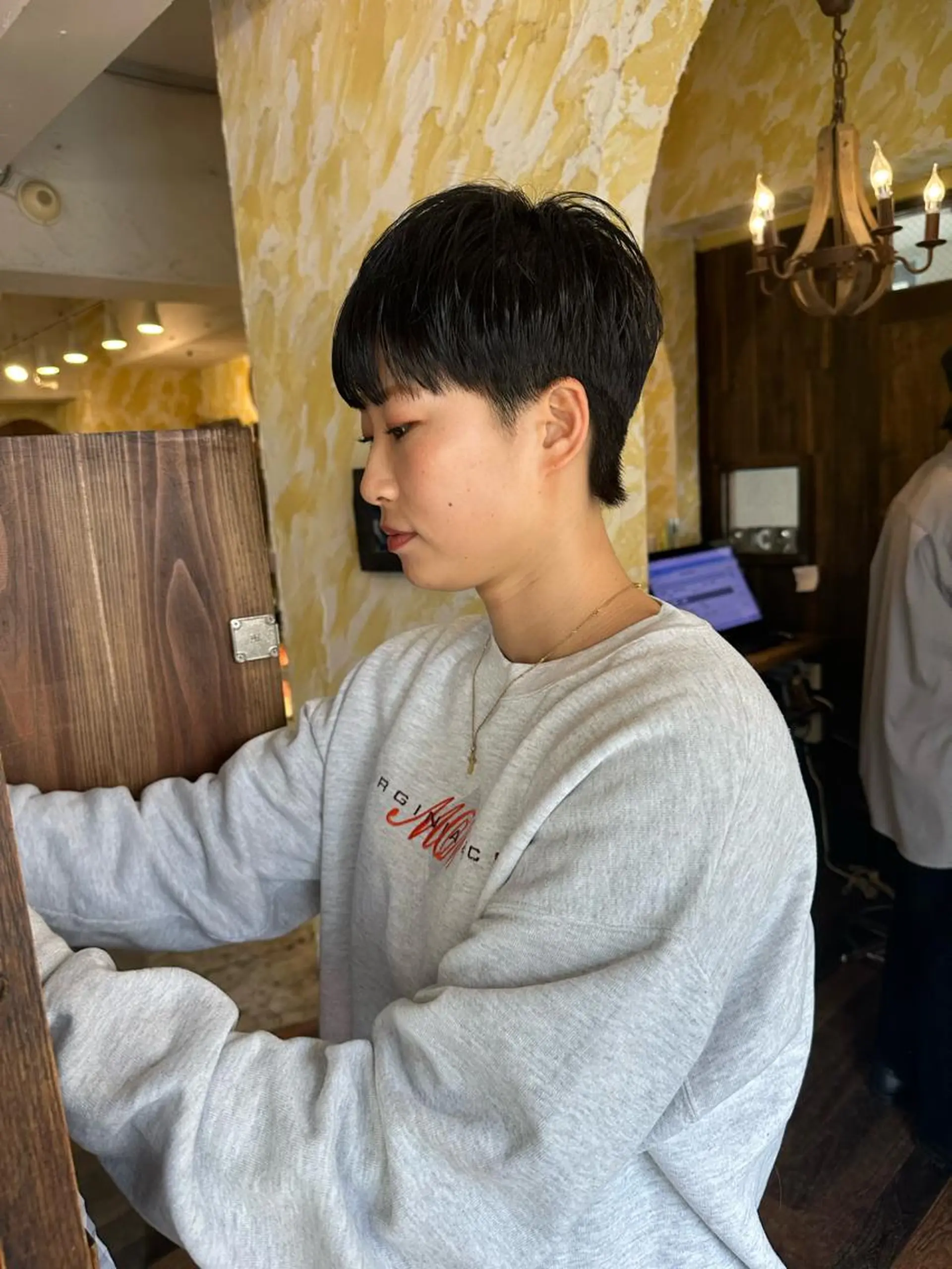 ショート カラー ショートボブ ボブ ショートヘア カット ヘアカラー トリートメント ボブ/ショート/縮毛 /レイヤー/内山翔太のヘアスタイル