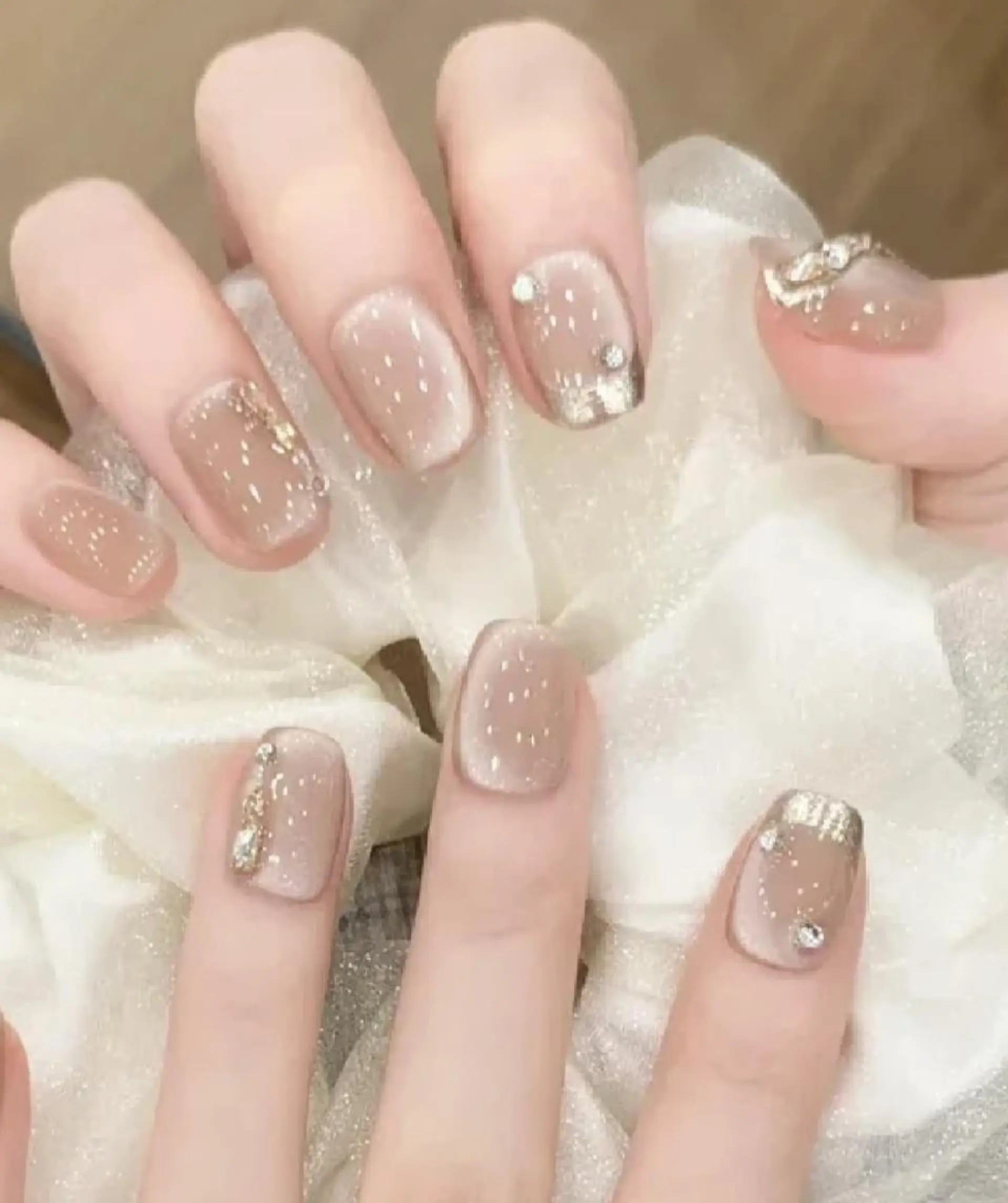 ネイル ハンドネイル フットネイル ⚜️NailEMI ⚜️のマツエク・マツパデザイン