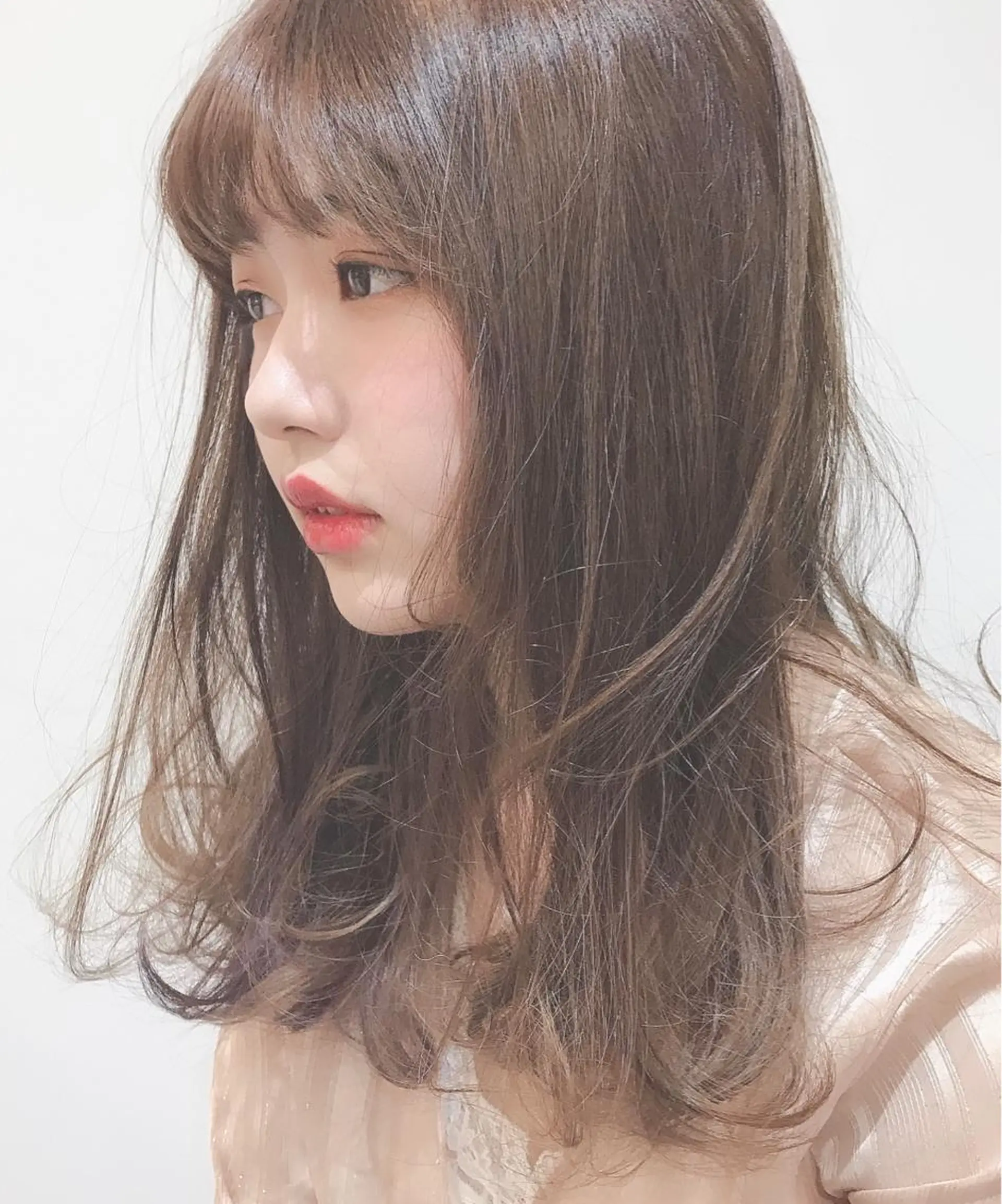 セミロング カラー ベージュカラー 透明感カラー 髪質改善/縮毛矯正 🎀小林 唯 🎀のヘアスタイル