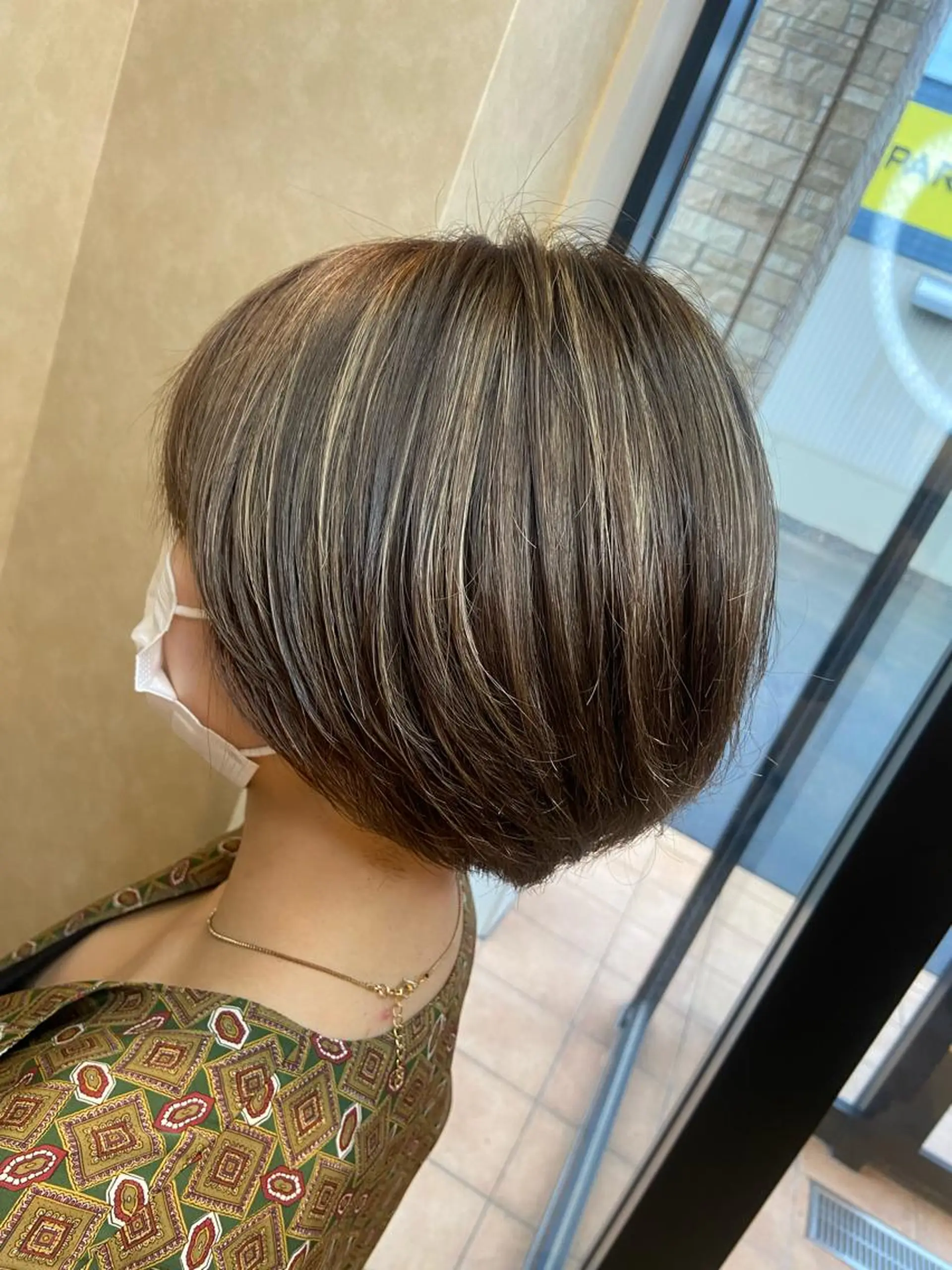 ショート カラー ハイライトカラー ハイライト ショートヘア 小林 亜紀のヘアスタイル