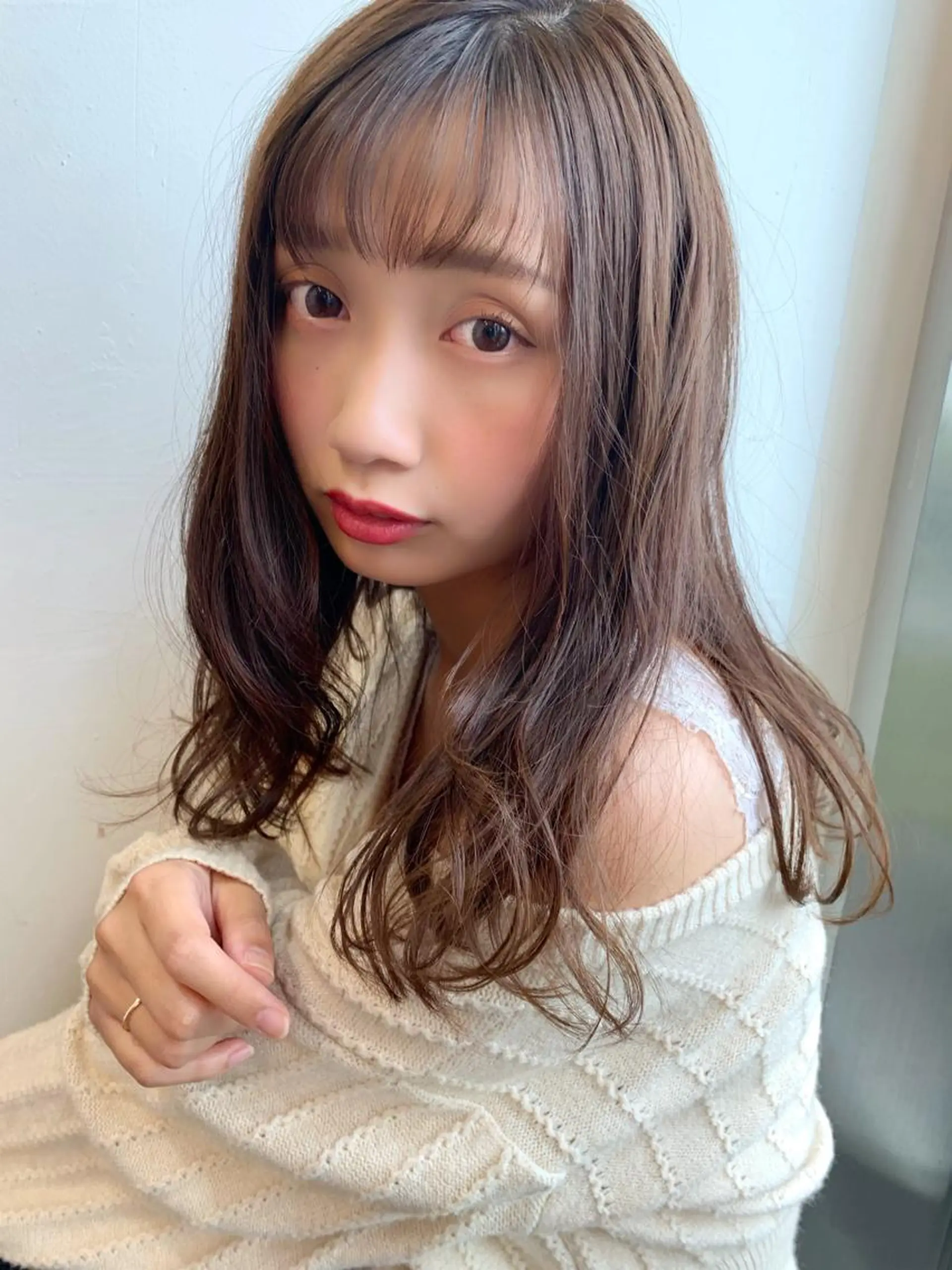 ロング カラー ベージュカラー レイヤーカット カット ヘアカラー トリートメント 藤間 帆乃夏（とうまほのかのヘアスタイル