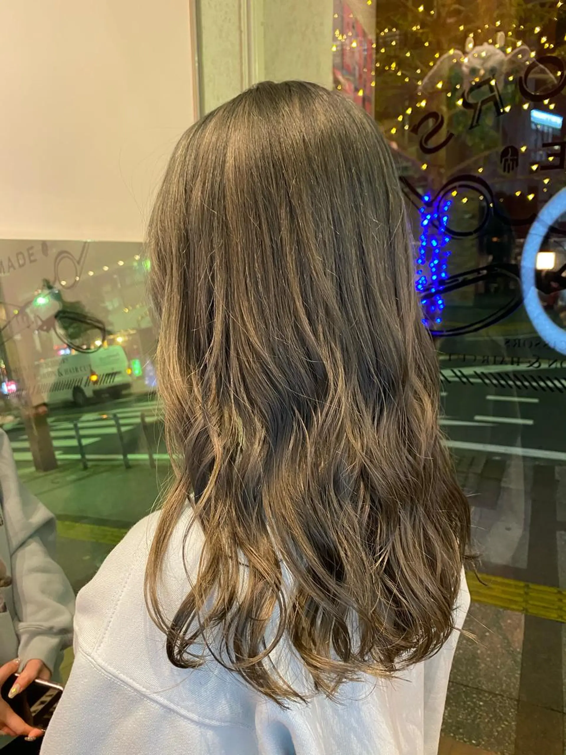 カラー KURUMI /NINE麻布十番のヘアスタイル