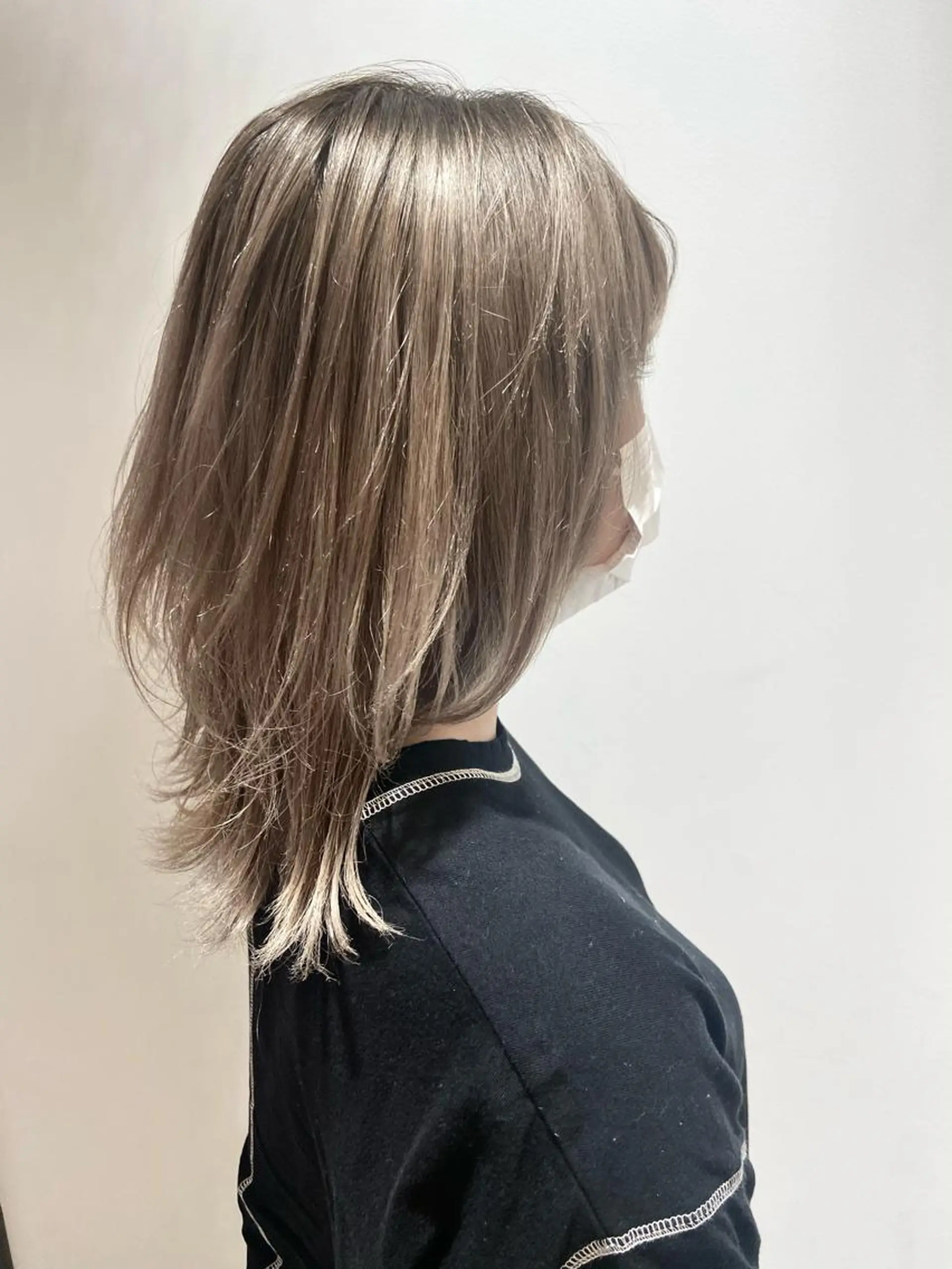 ミディアム カラー ヘアカラー トリートメント 🐺ウルフ/レイヤー 似合わせ‎🤍沙羅のヘアスタイル