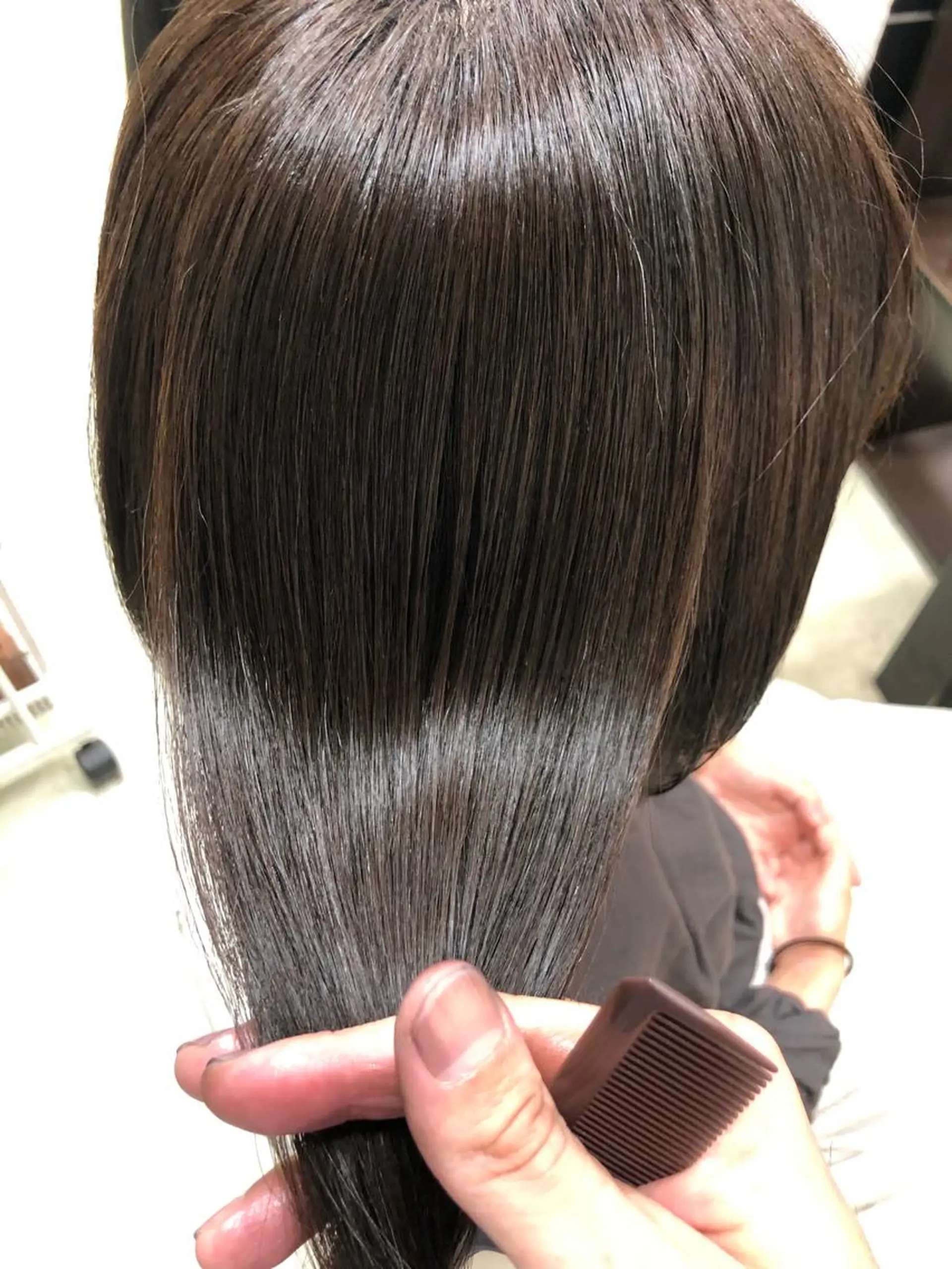 セミロング カット ヘアカラー 縮毛矯正 le. pidorgeのヘアスタイル