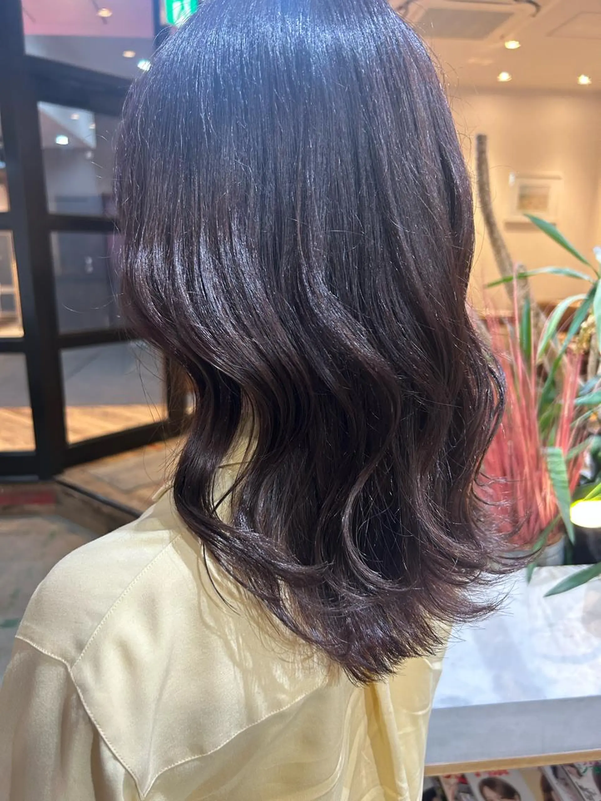 セミロング カット ヘアカラー トリートメント 艶髪/髪質改善 yukaのヘアスタイル