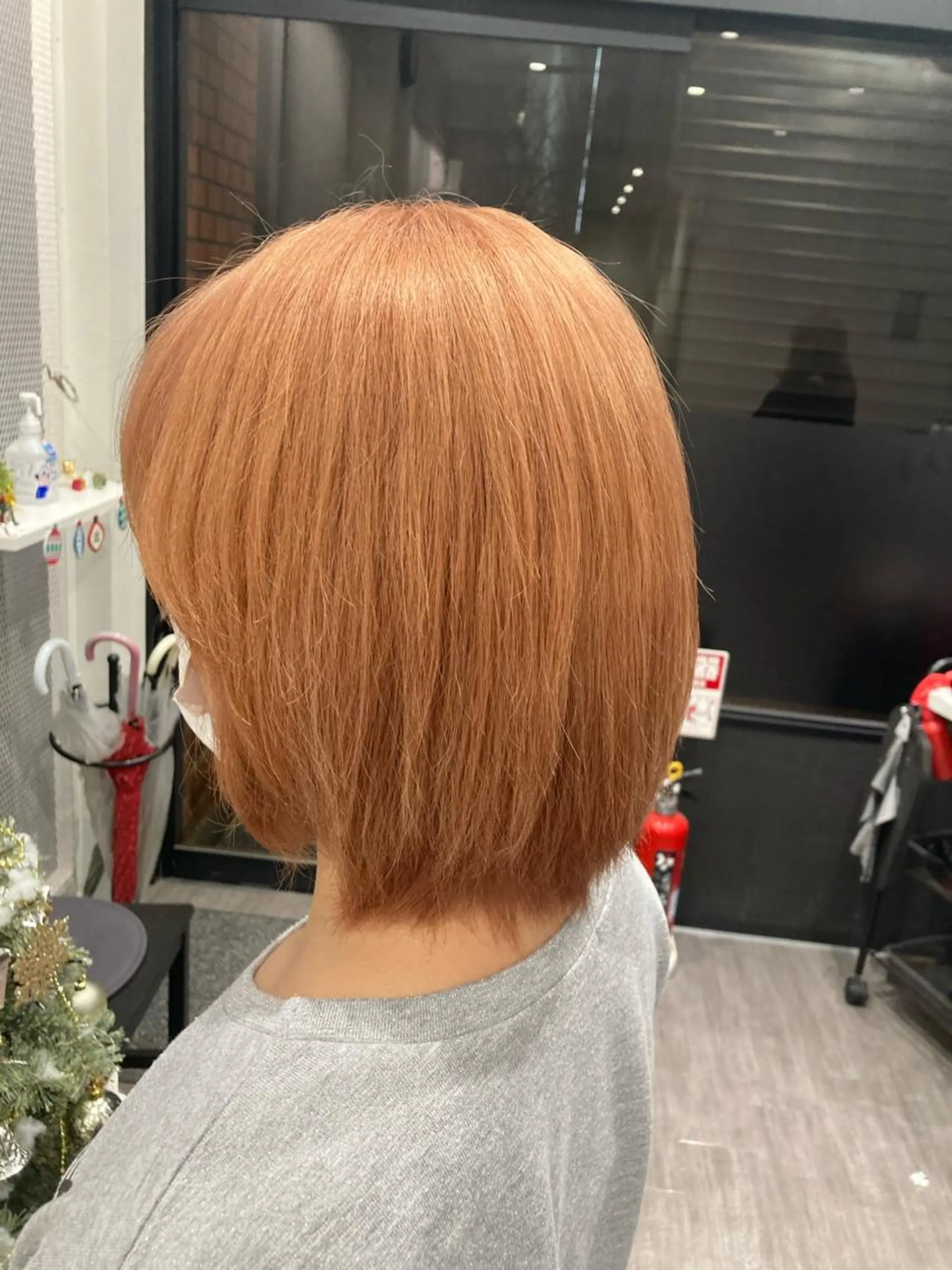 ショート カラー ✂️carina✂️ ハイトーンカラー🤩のヘアスタイル