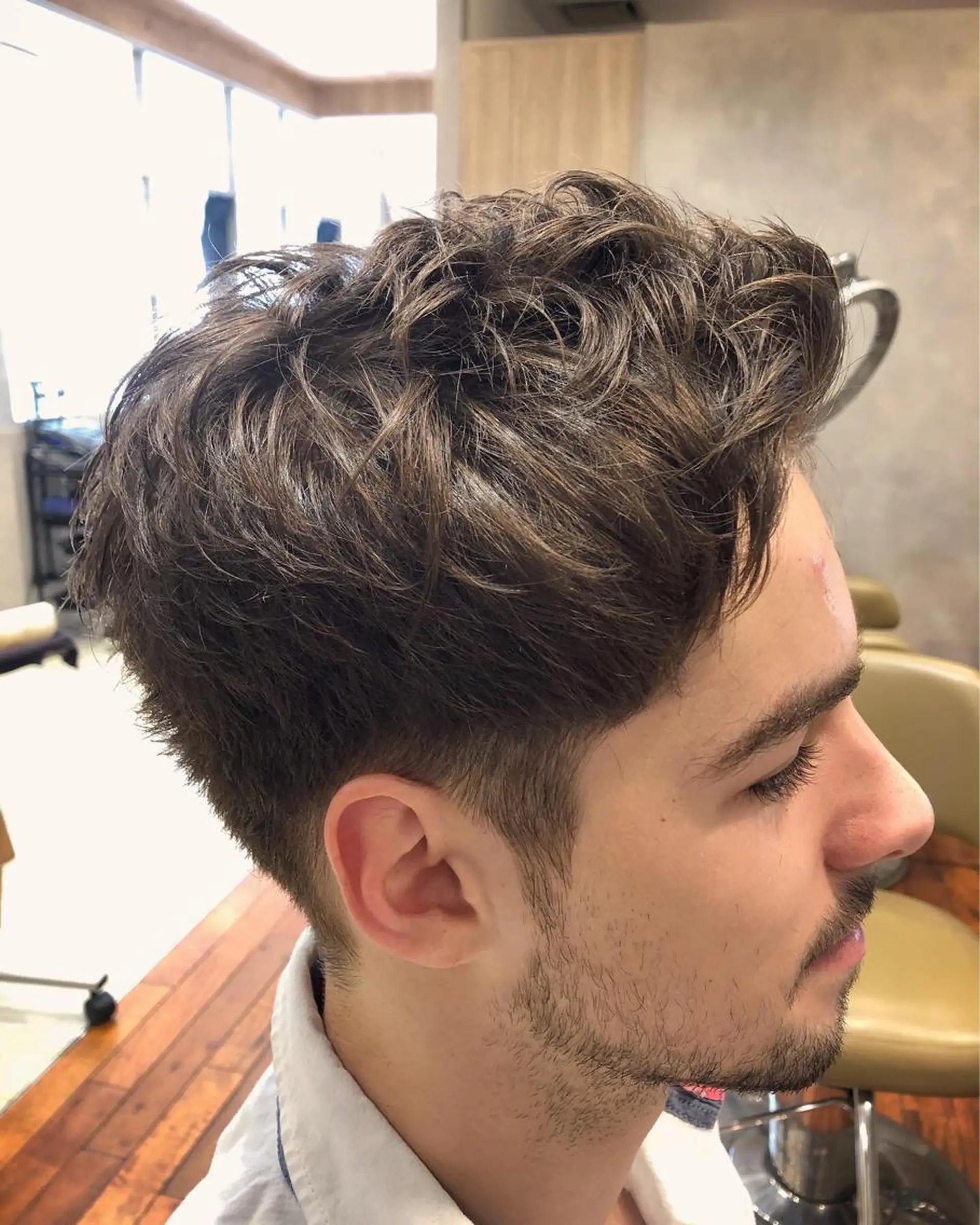 メンズ ハイダメージ毛 縮毛矯正のヘアスタイル