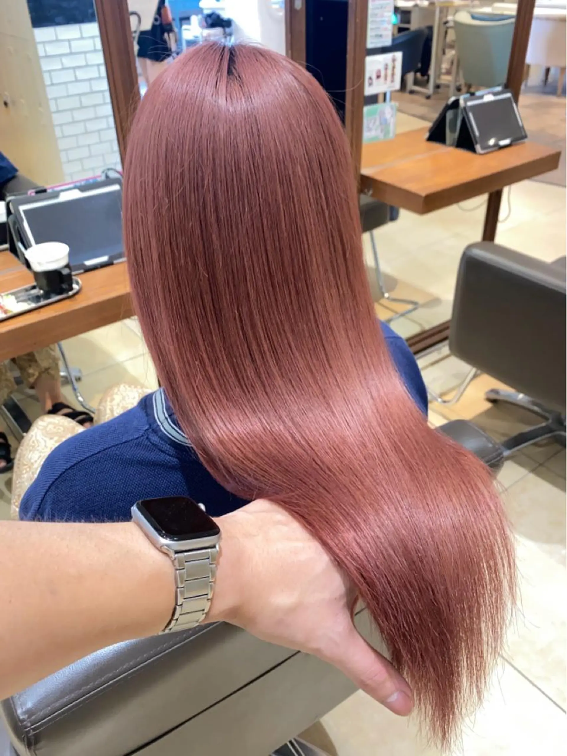 ロング カラー ピンクカラー CIERA.南船場所属・yuna🧡/心斎橋 ハイトーン/ブリーチのヘアスタイル