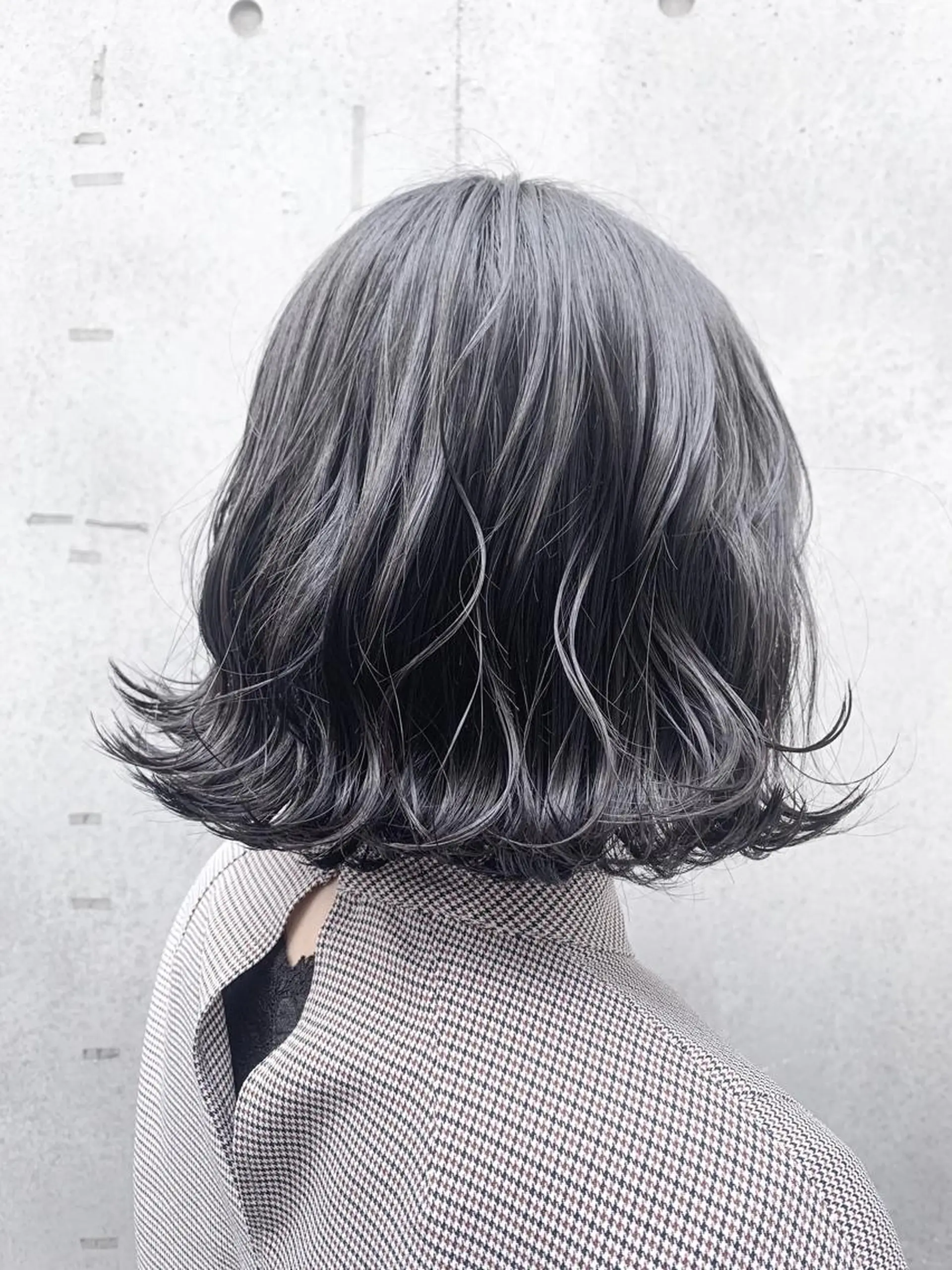 ミディアム カラー カット ヘアカラー 平 ちひろのヘアスタイル