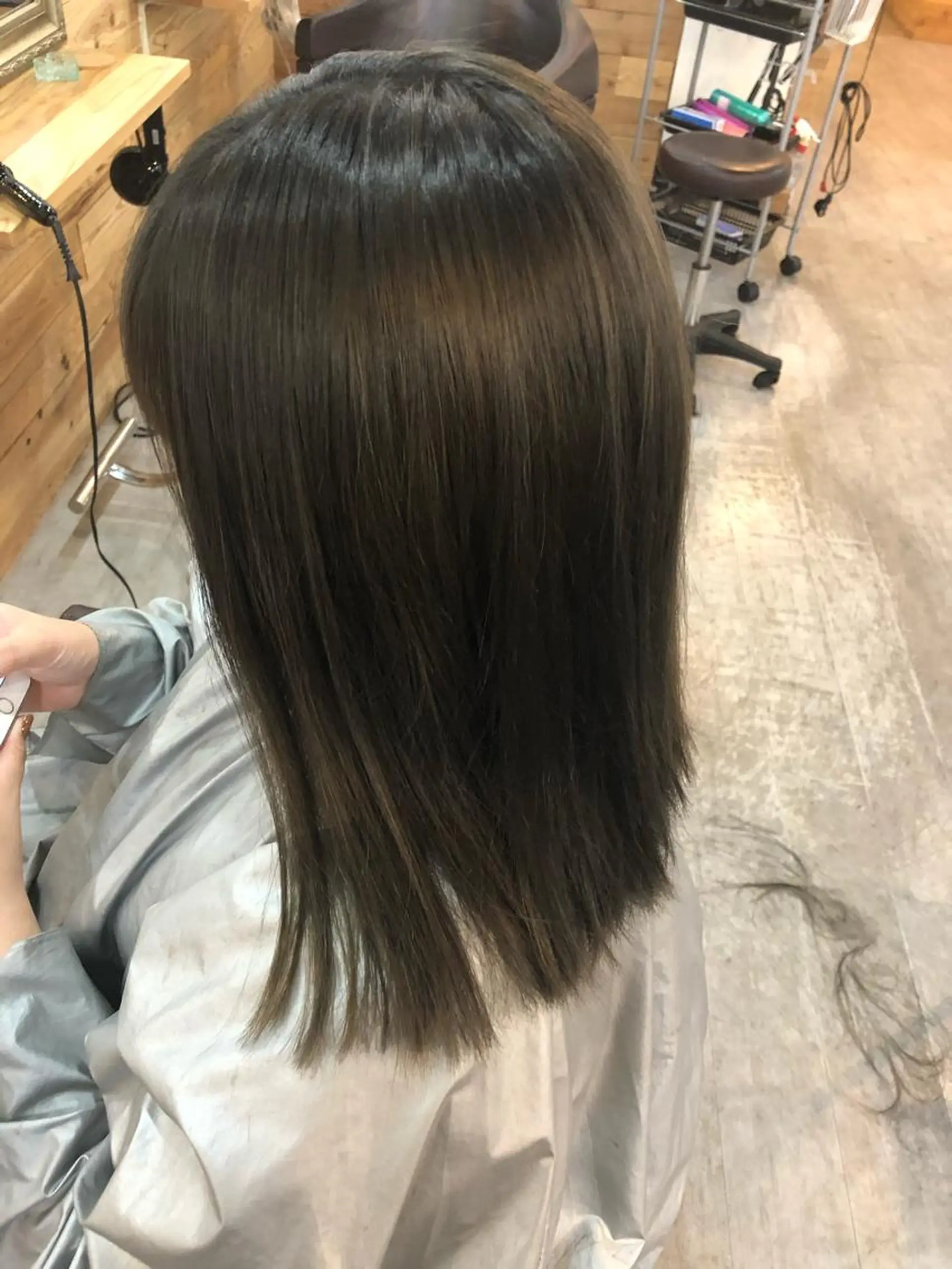 セミロング アッシュ パープルカラー ✨艶感/透け感✨Sherry所属・艶髪/ハイトーン Sherryのヘアスタイル