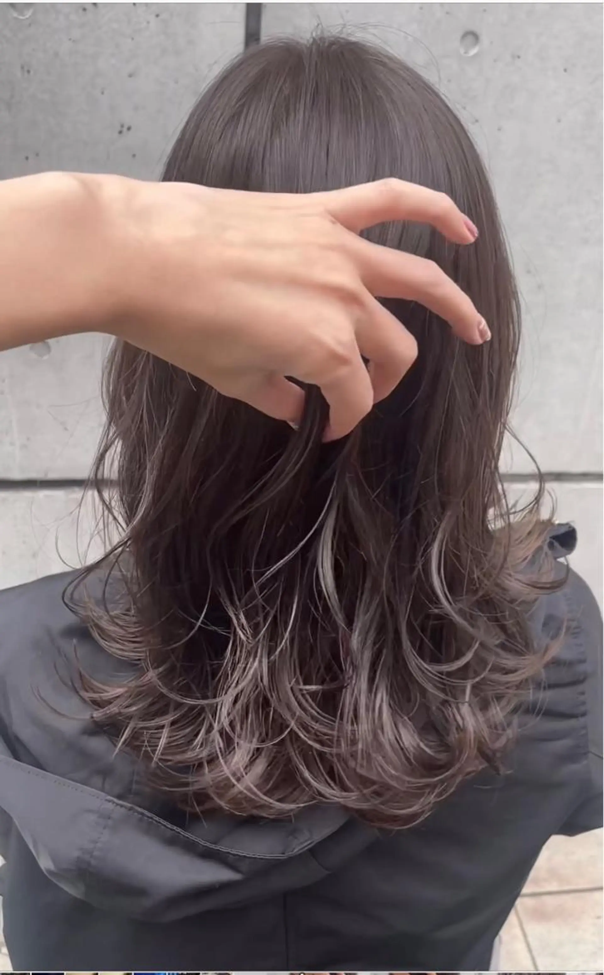 ミディアム カラー アッシュ アッシュグレー アッシュグレージュ グレージュ ラベンダーカラー カット ヘアカラー トリートメント BEBE所属・ブリーチなし 透明感カラーKANAのヘアスタイル