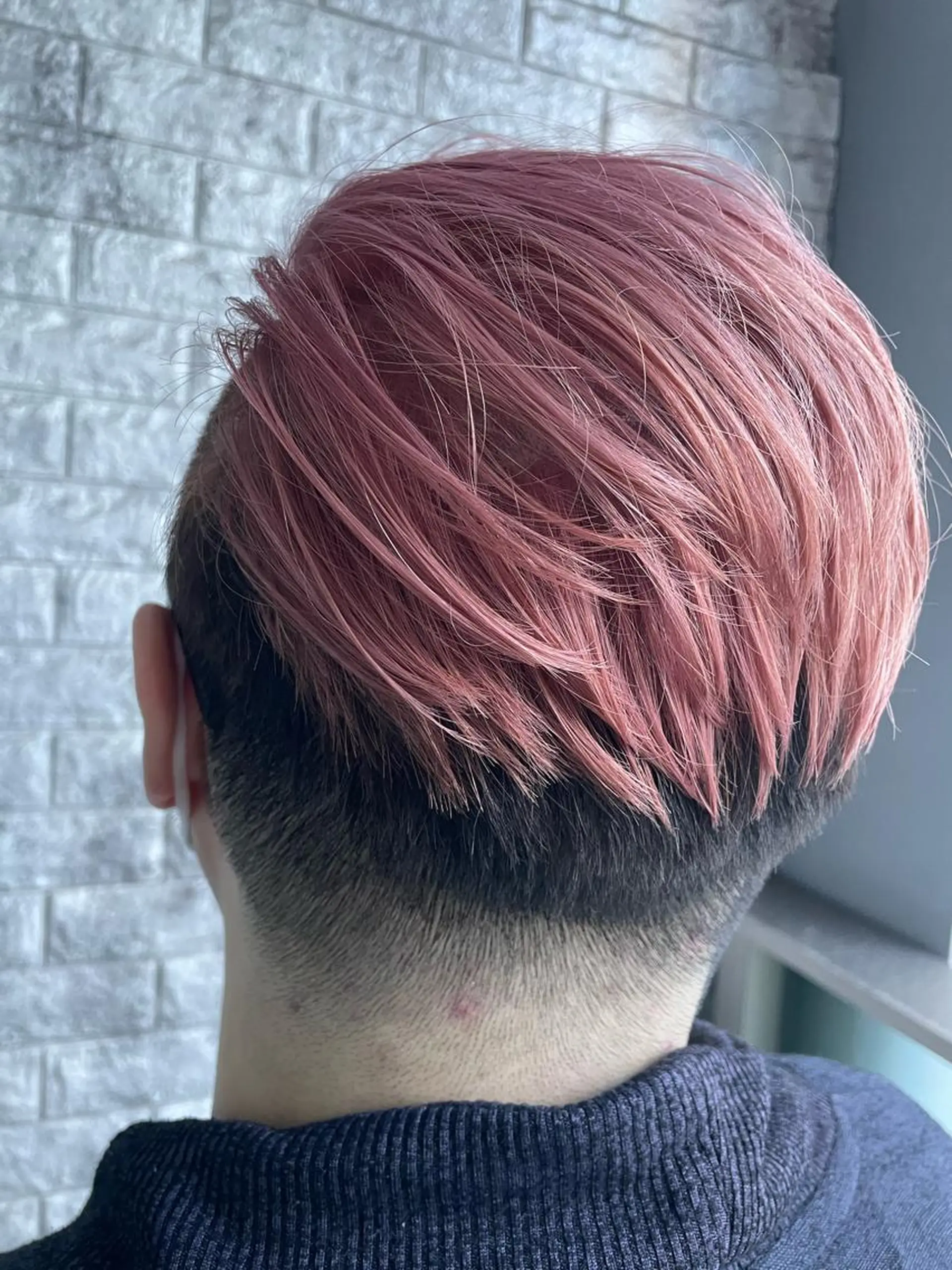 ミディアム カラー メンズ EMANON新宿南口所属・🦄中性ウルフ ☁️Shiori🦄のヘアスタイル