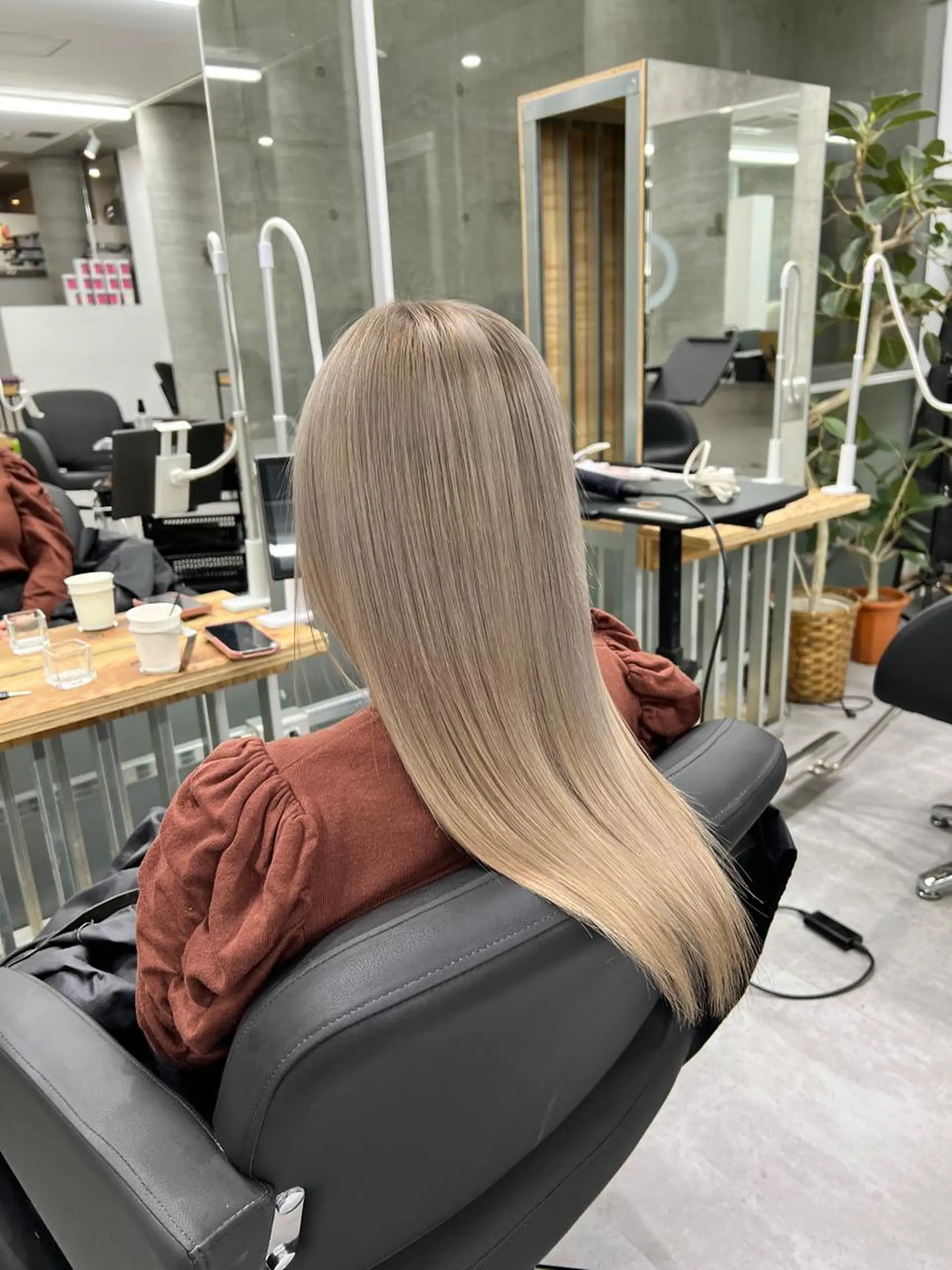 ロング カラー ブリーチ ケアブリーチ ダブルカラー ハイトーンカラー カット ヘアカラー 縮毛矯正 トリートメント welring hair salon所属・welring hair salonのヘアスタイル
