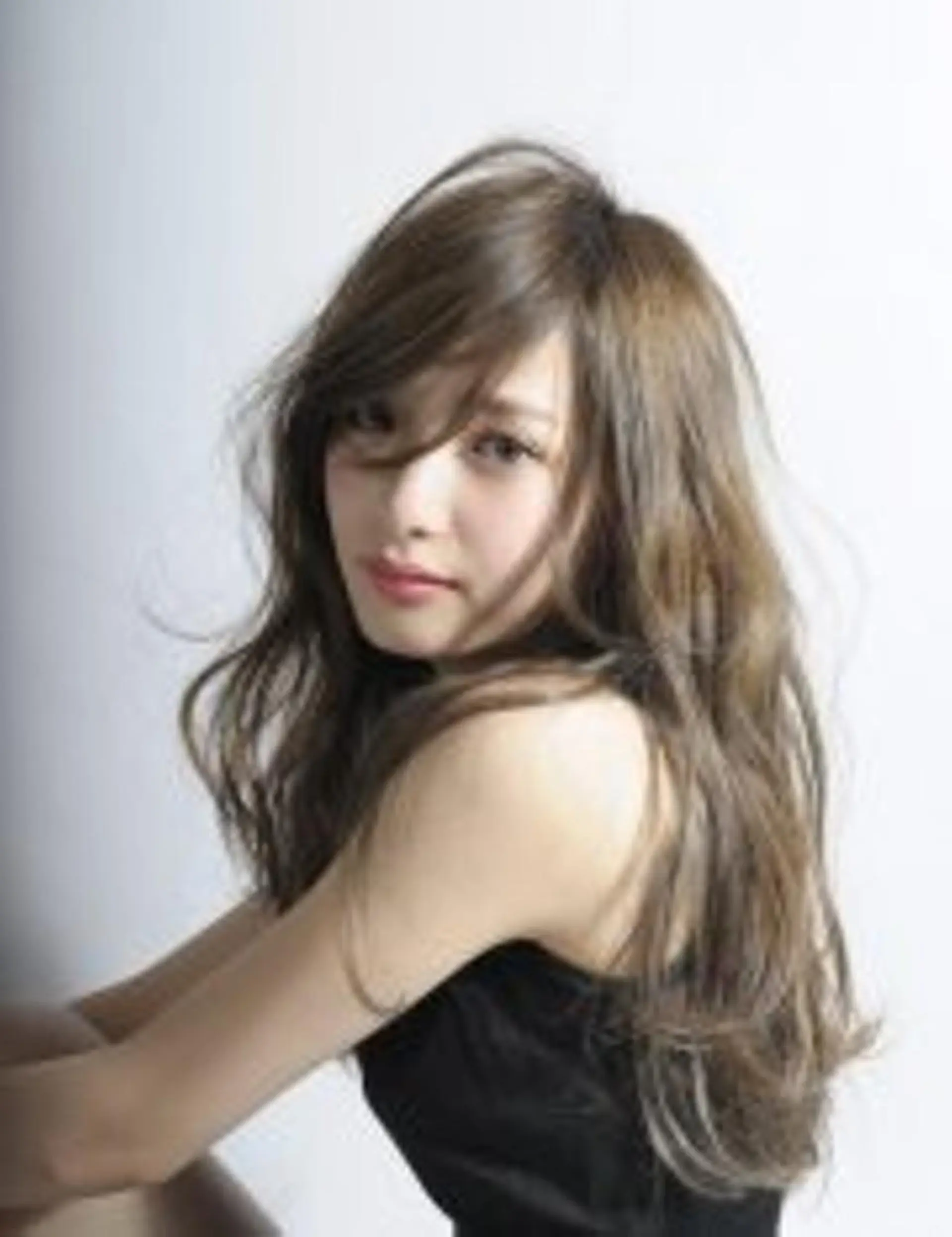 カラー マツエク・マツパ 木崎 竜平のヘアスタイル