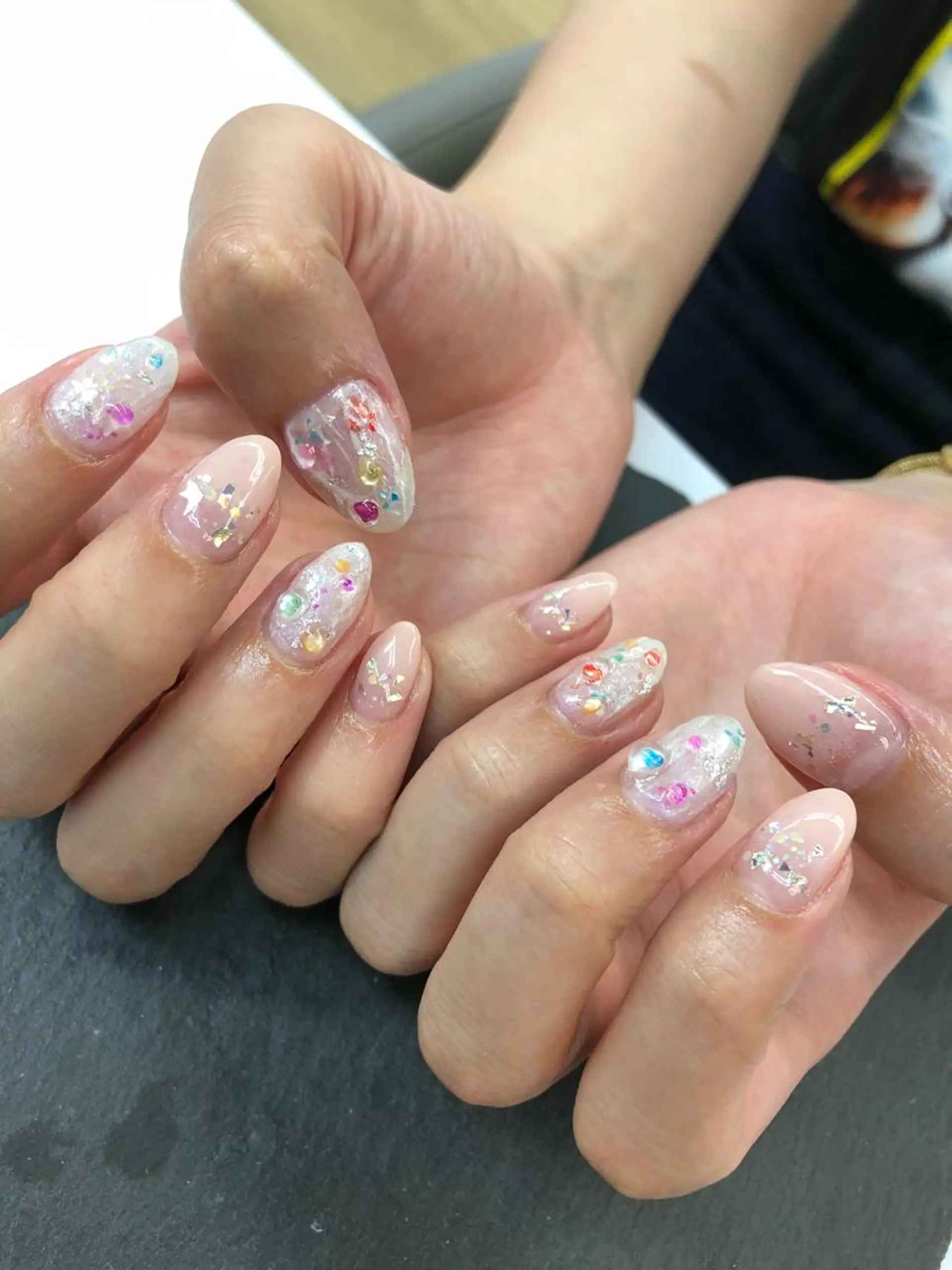 ネイル ホログラムネイル キラキラネイル 夏ネイル esNail&eye イーズネイル＆アイのネイルデザイン