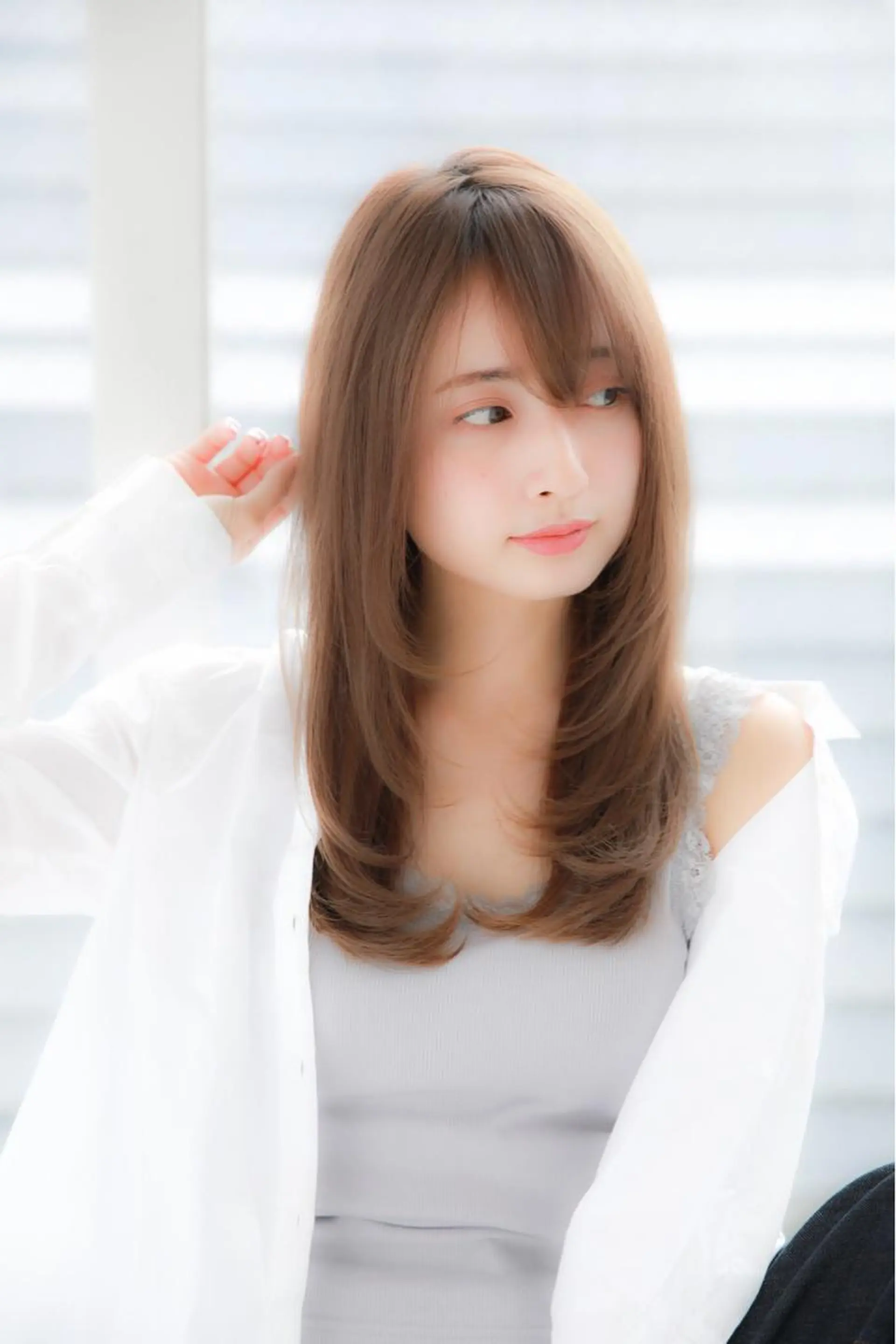 ロング カット 縮毛矯正 linda by neoliveのヘアスタイル