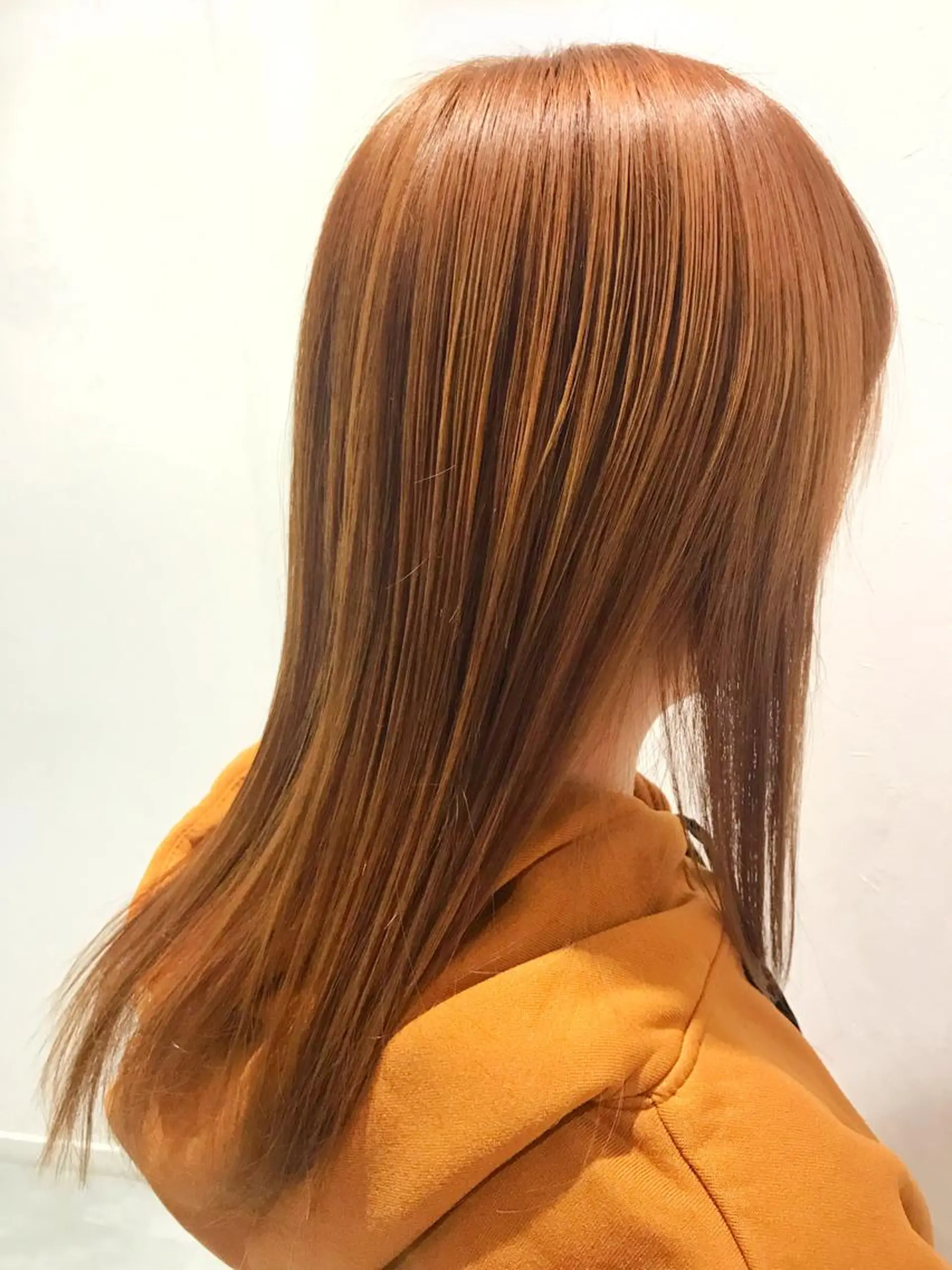 ロング カラー ブラウンカラー オレンジ オレンジブラウン カット ヘアカラー トリートメント やなせ かすみのヘアスタイル