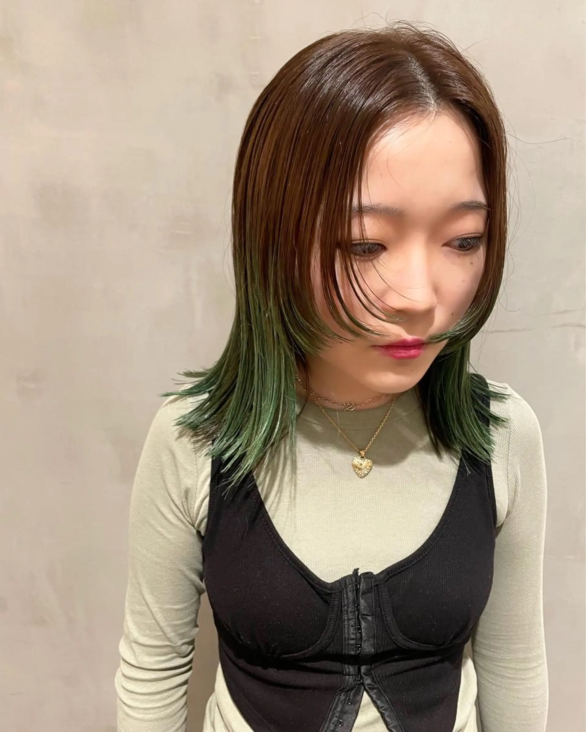 ミディアム カラー ヘアカラー トリートメント 優 作のヘアスタイル