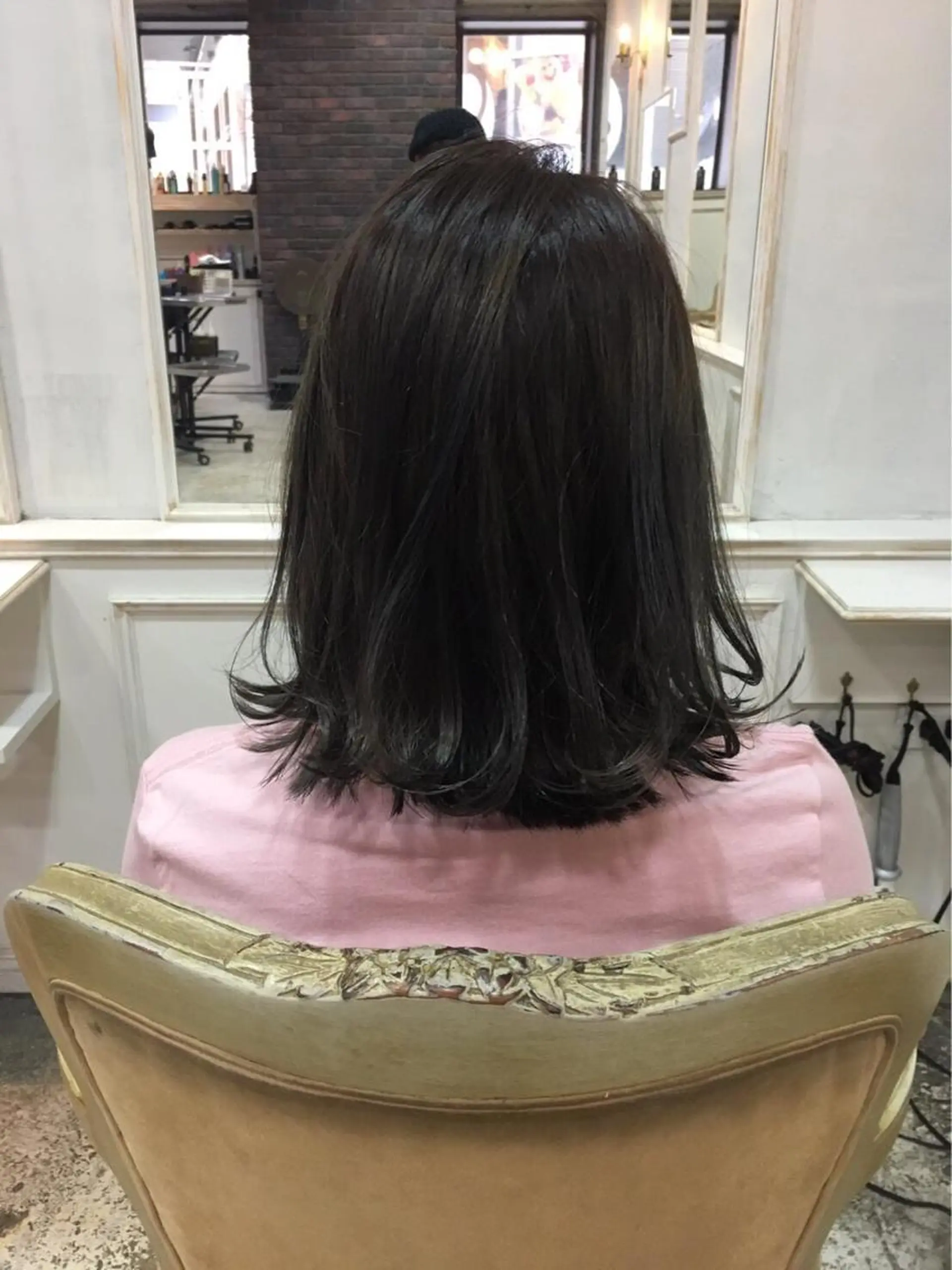 ミディアム カラー パーマ ダークグレー ダークグレージュ グレージュ RUKA 美容院×ネイリストのヘアスタイル