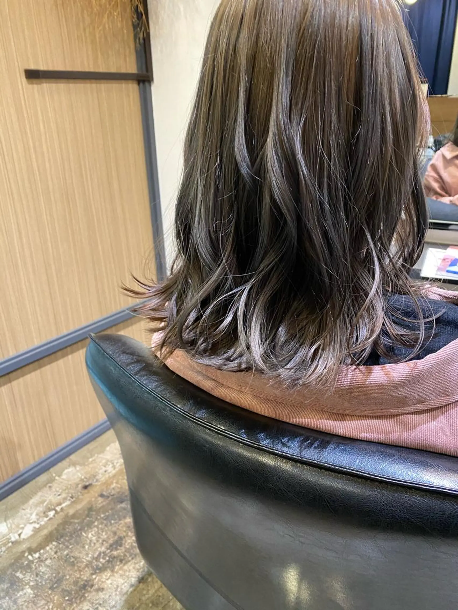 ミディアム カラー TRUCK トラックのヘアスタイル