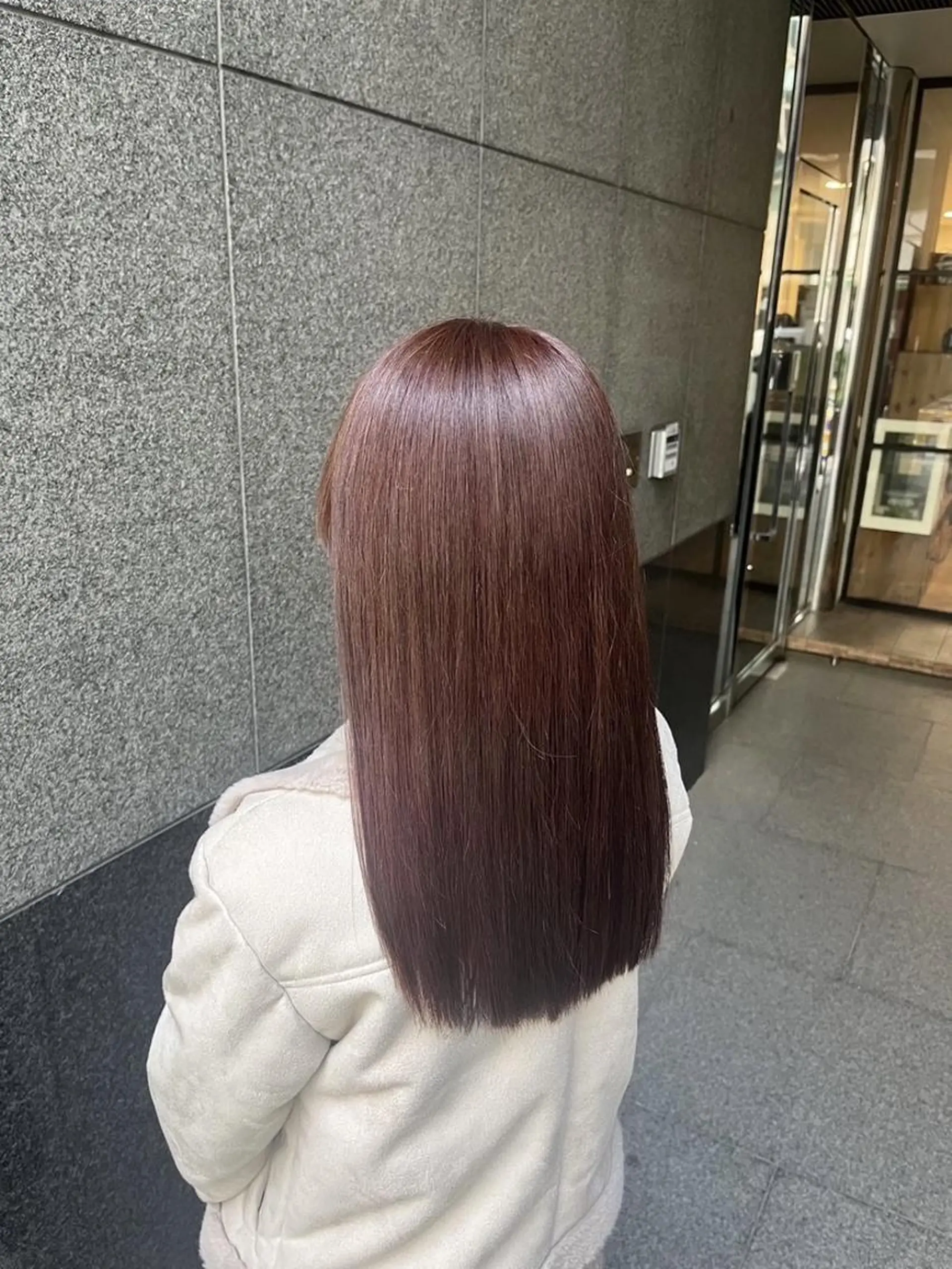 セミロング カラー カシス ピンクカラー 長沢 結菜🎀のヘアスタイル