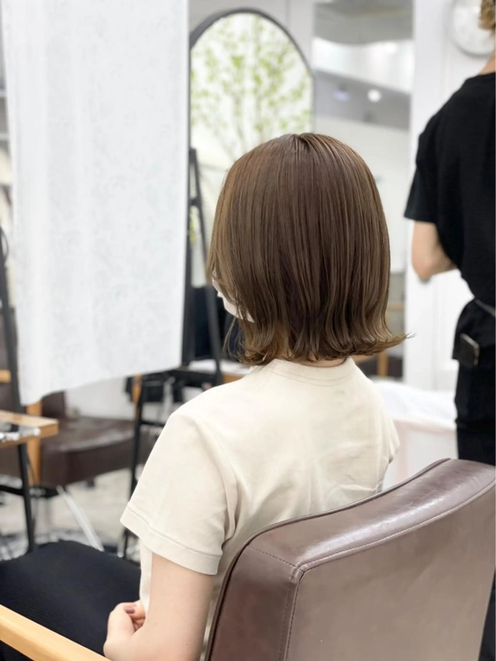 ミディアム 外ハネヘア カラー特化サロン プロデュース相武台前のヘアスタイル