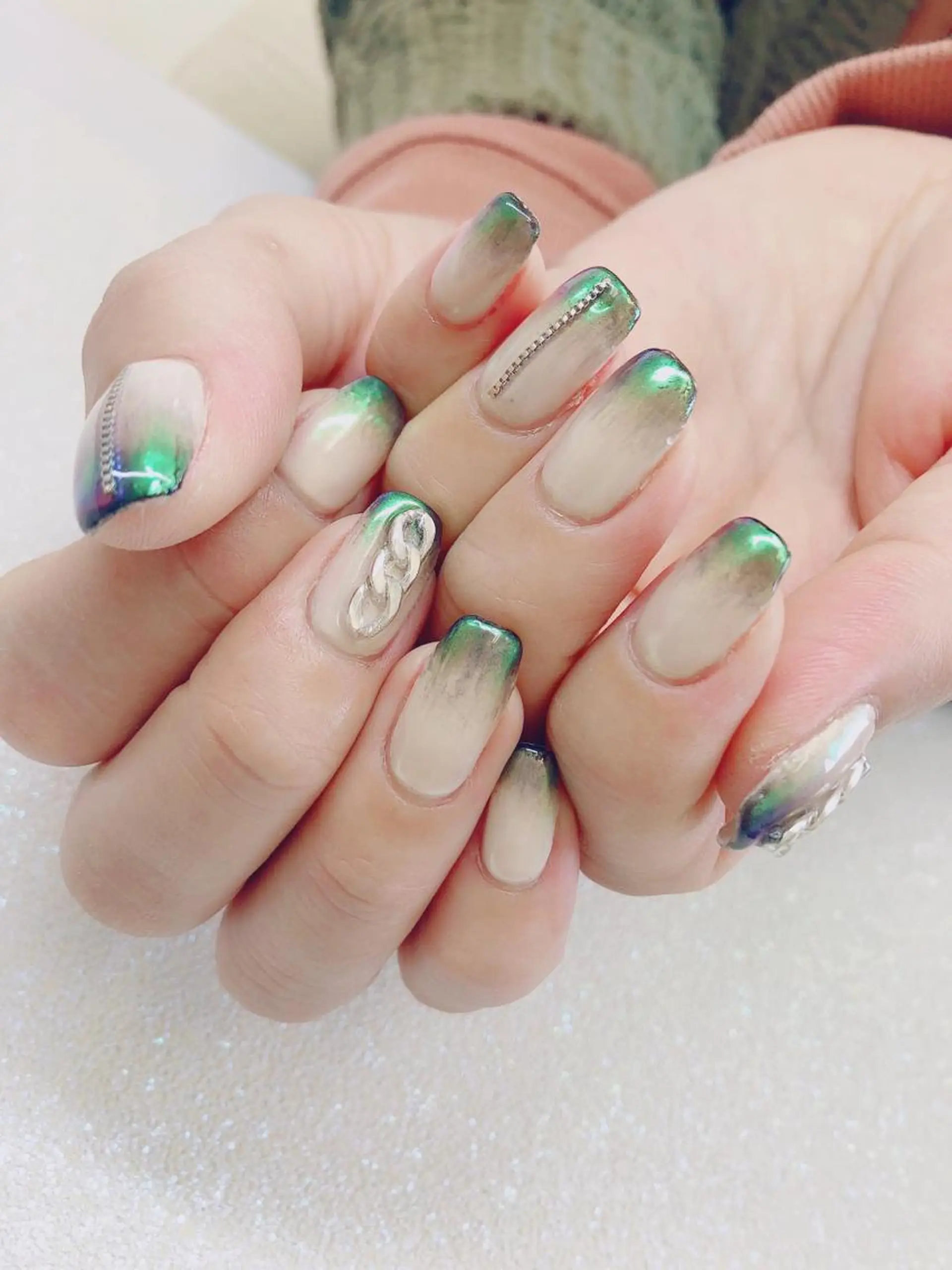 ネイル Flowerネイルサロン所属・. yukiのネイルデザイン