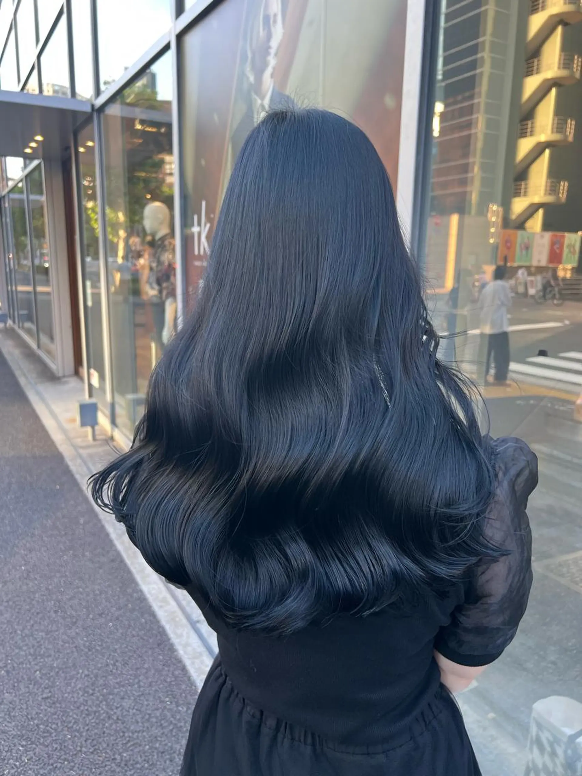 ロング カラー 🇨🇳中韓レイヤー 暗髪カラー🇰🇷のヘアスタイル