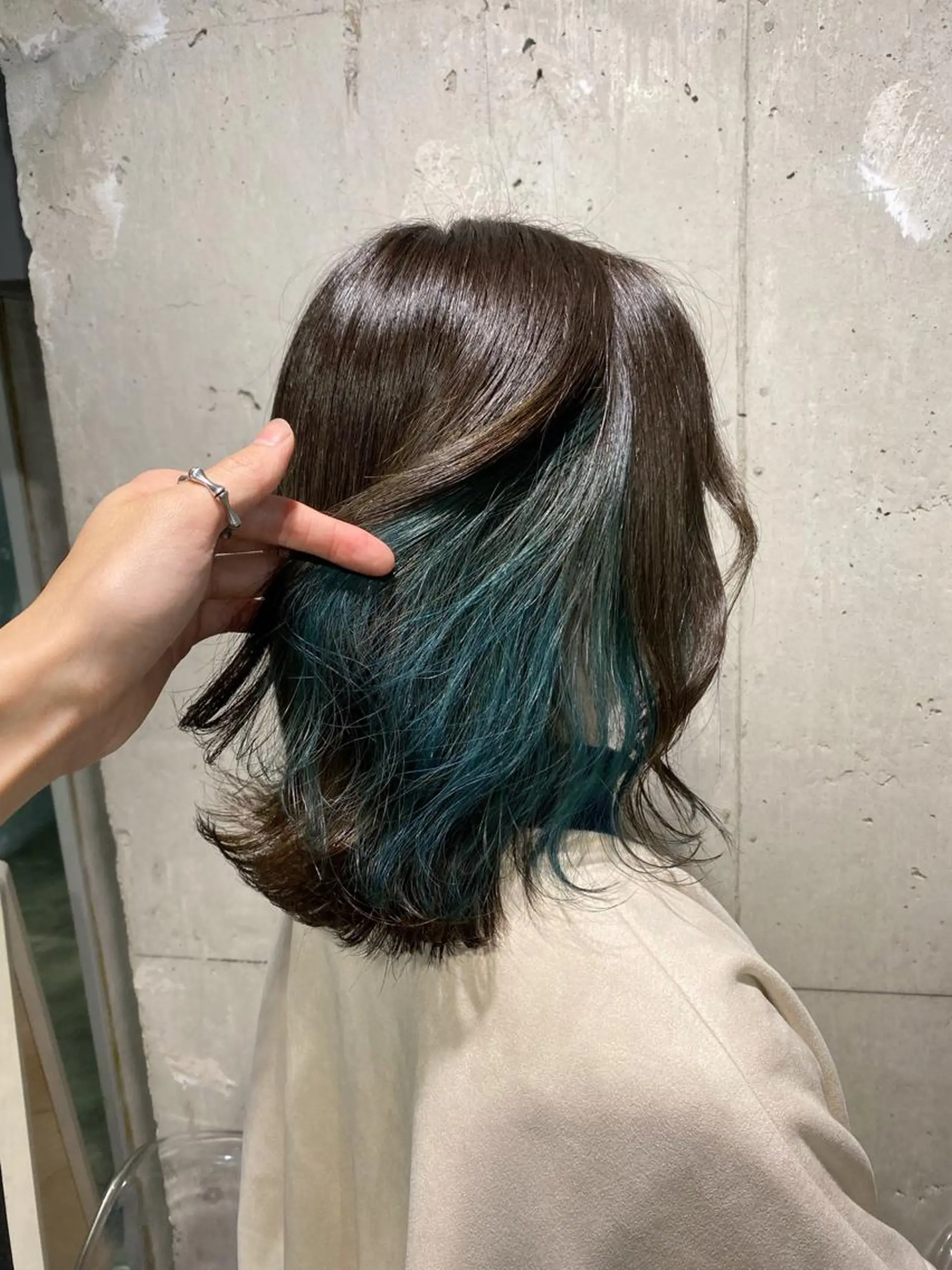 ミディアム カラー EGO所属・EGO Top stylistのヘアスタイル