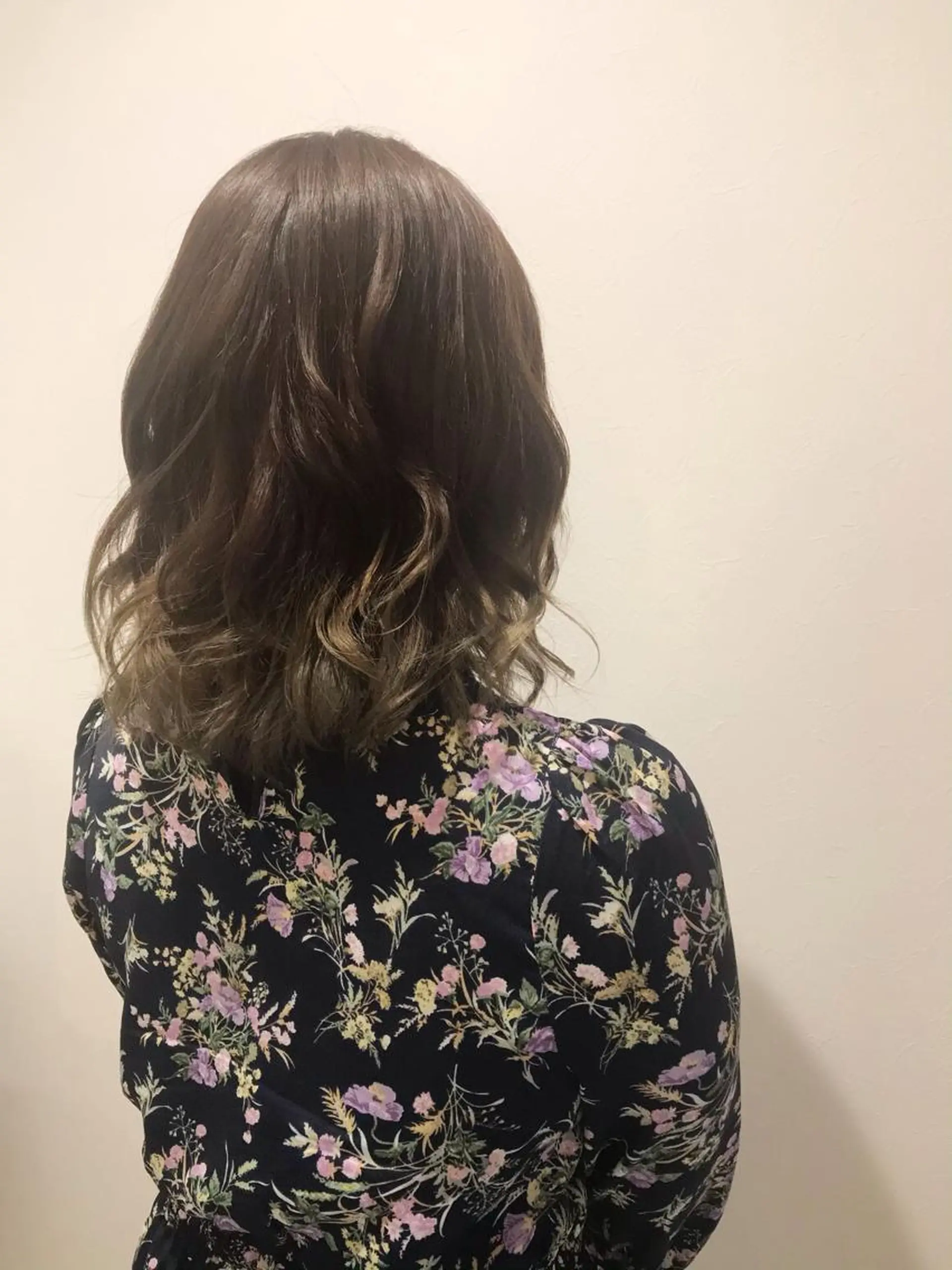 ミディアム カラー ベージュカラー グラデーションカラー ミルクティーベージュ 🍒memelu明石 🍒imamuraのマツエク・マツパデザイン