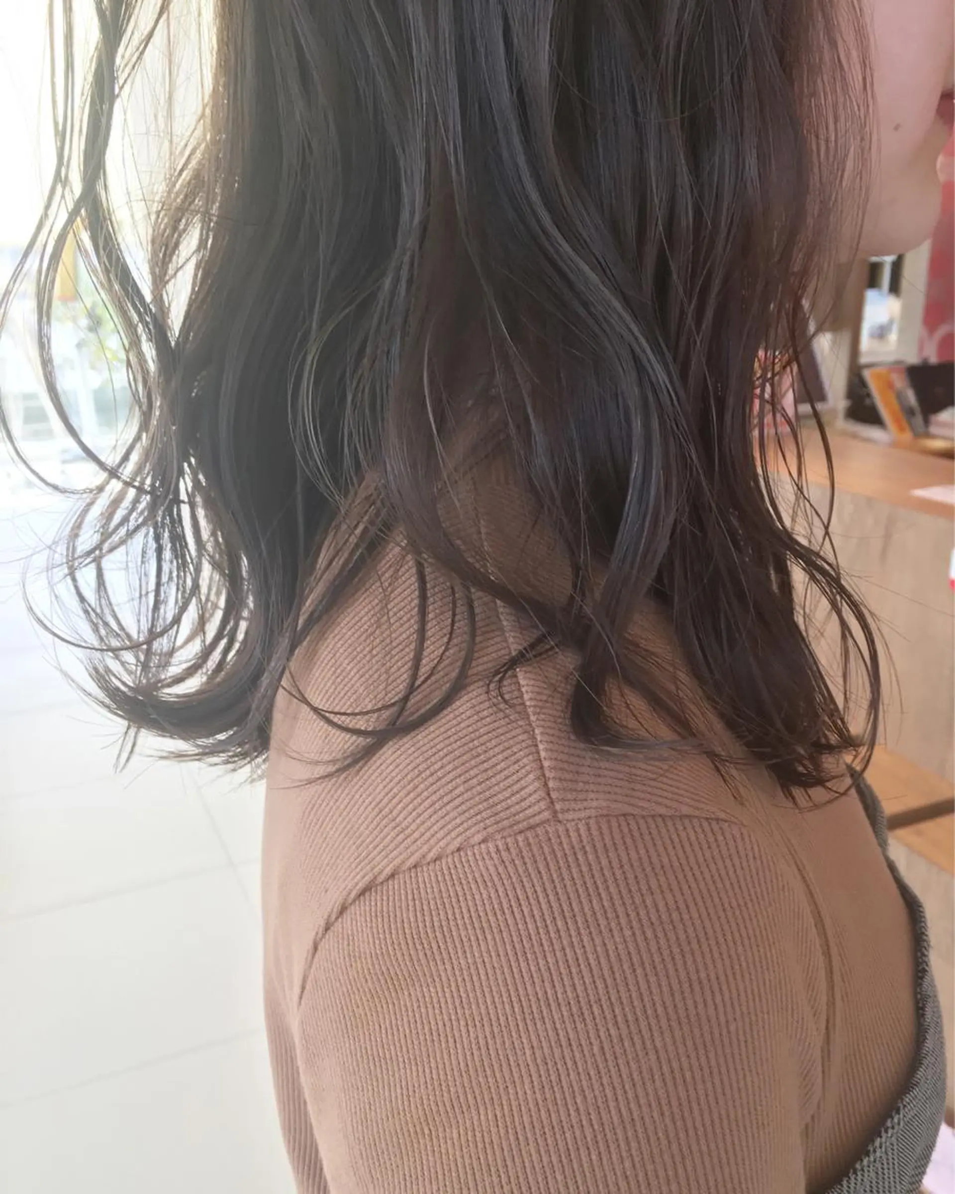 セミロング カラー 鶴岡で縮毛矯正なら お任せ！ハヤシナオミのヘアスタイル