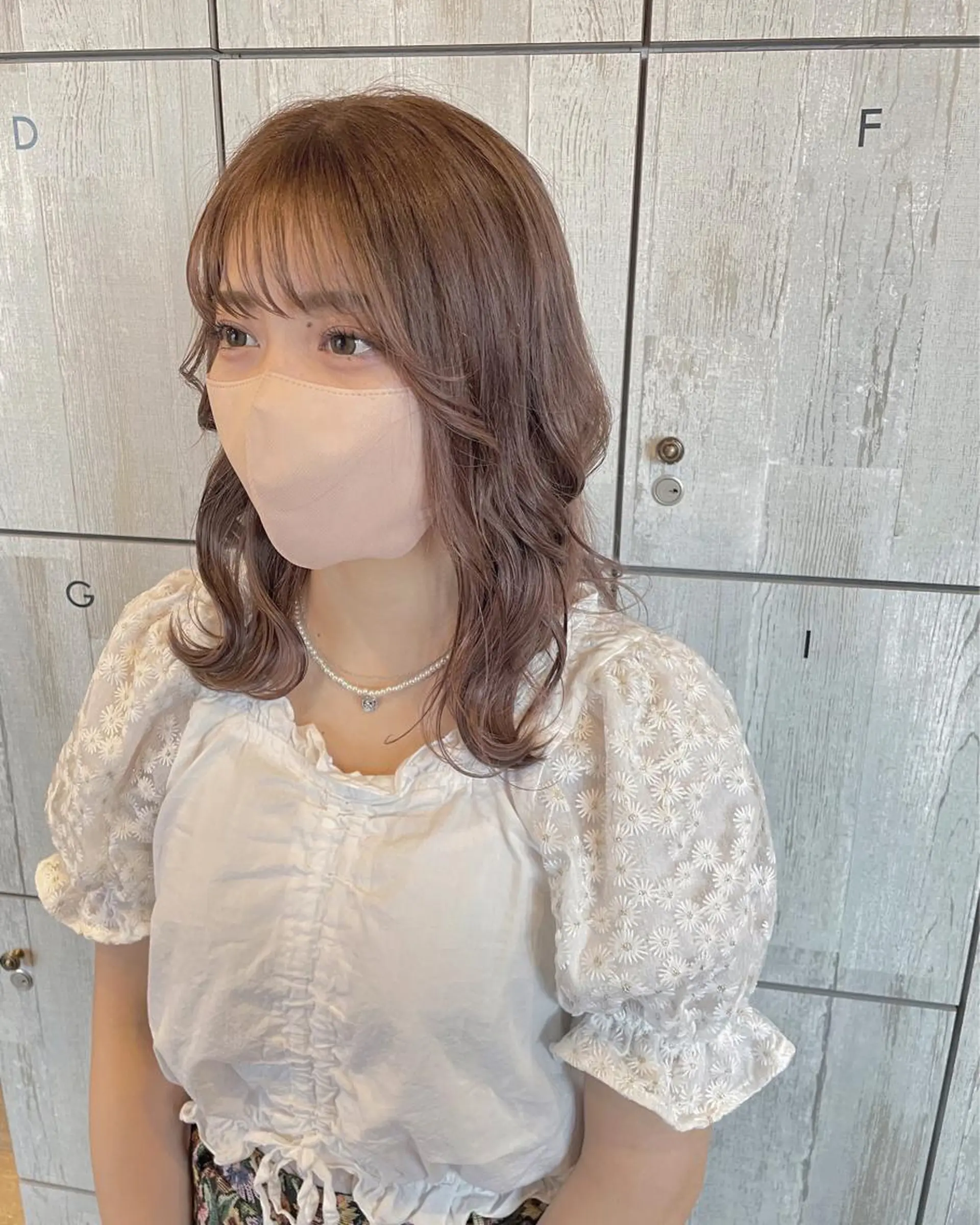 ミディアム カラー バレイヤージュ ブリーチ ケアブリーチ 透明感カラー デザインカラー ひなた 艶カラー/渋谷のヘアスタイル