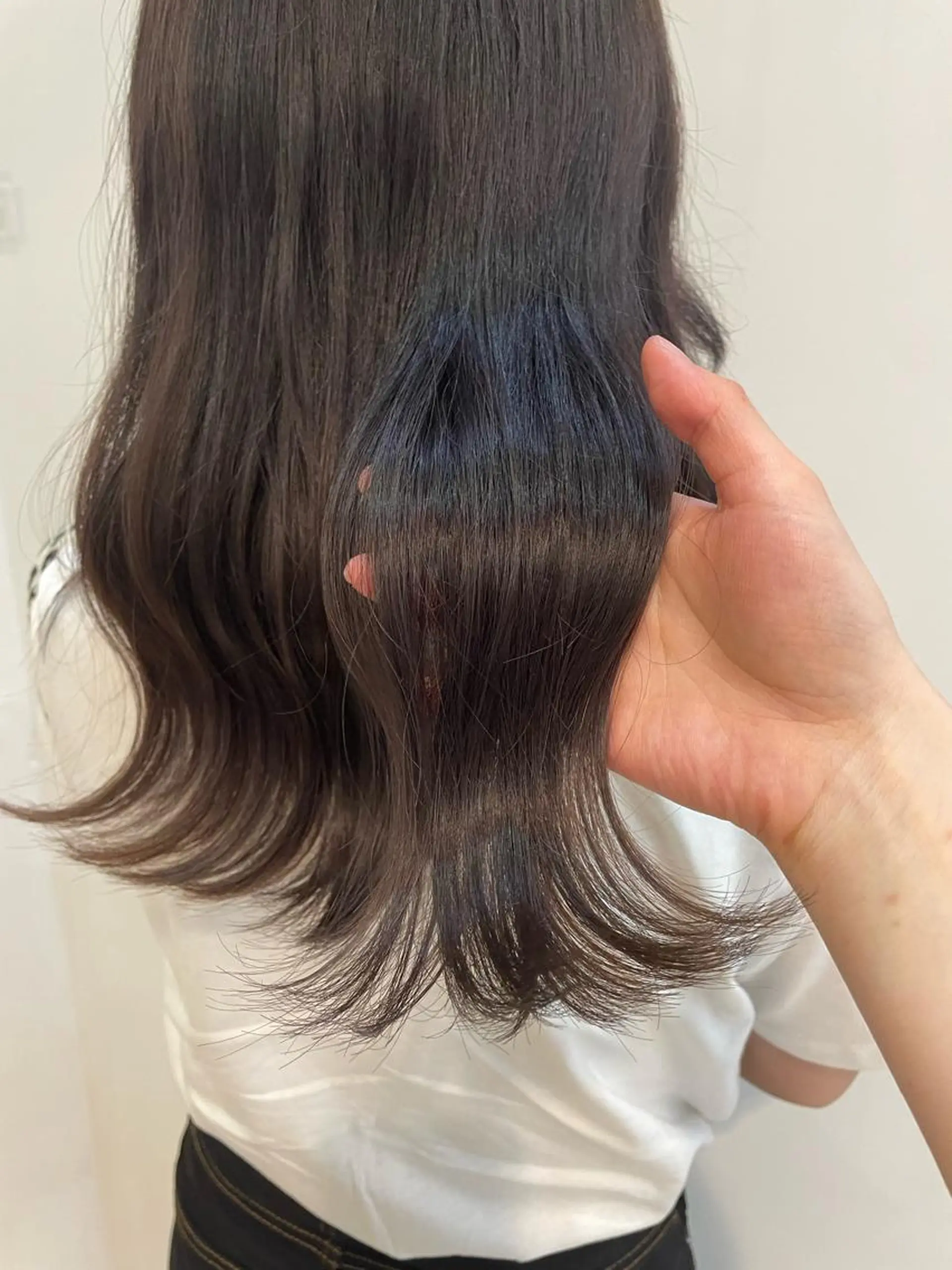 セミロング chic 有山 美瑠のヘアスタイル