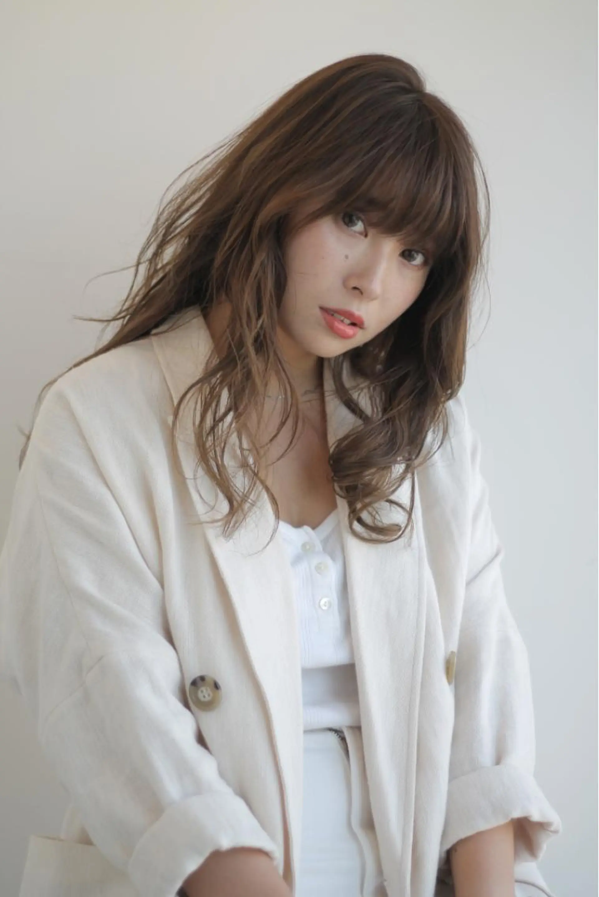 セミロング カラー アッシュ ベージュカラー レイヤーカット 229所属・高橋 亜紀のヘアスタイル