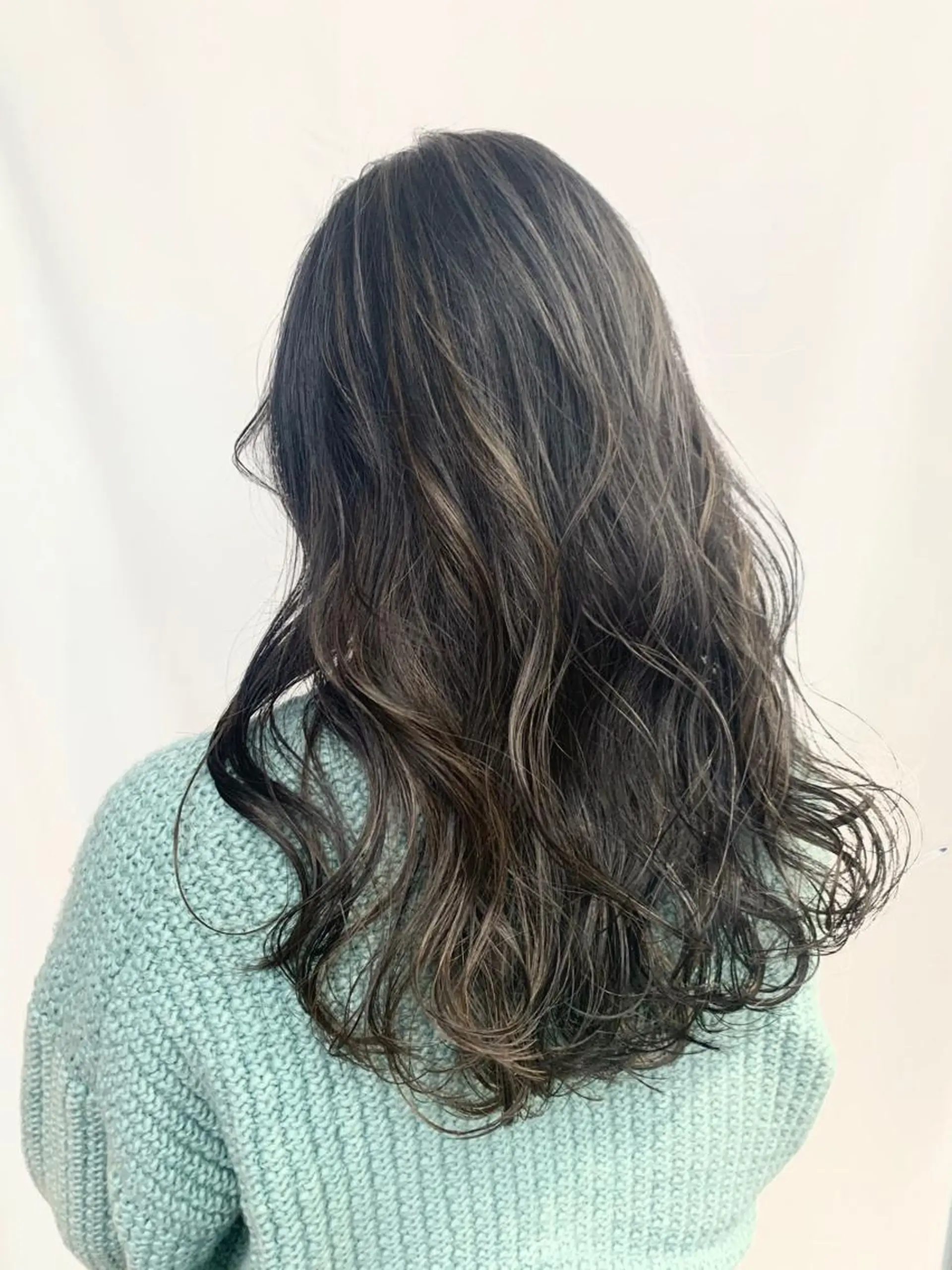 セミロング カラー カット ヘアカラー トリートメント FRAME＋spa&hair roomなんば駅前店所属・🦋タナカ ヒナ🦋 ブリーチなしカラーのヘアスタイル