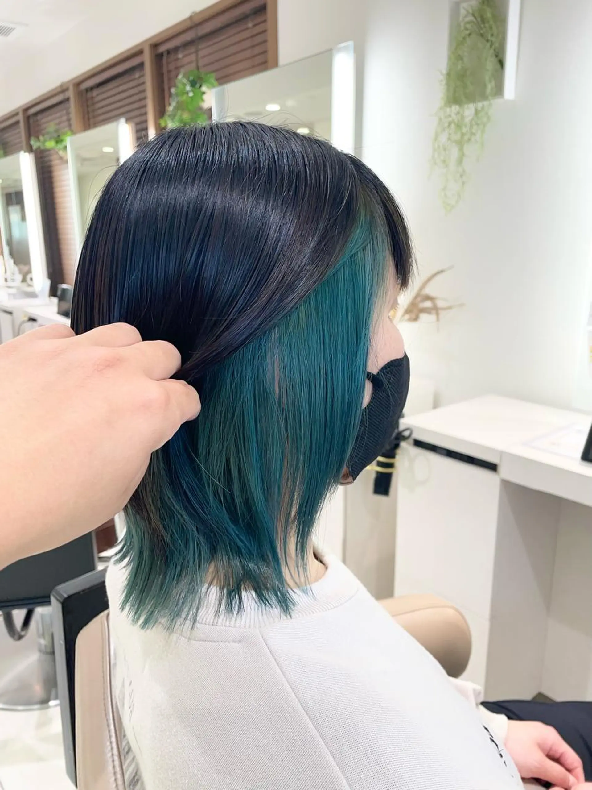 ショート 清藤 綾のヘアスタイル