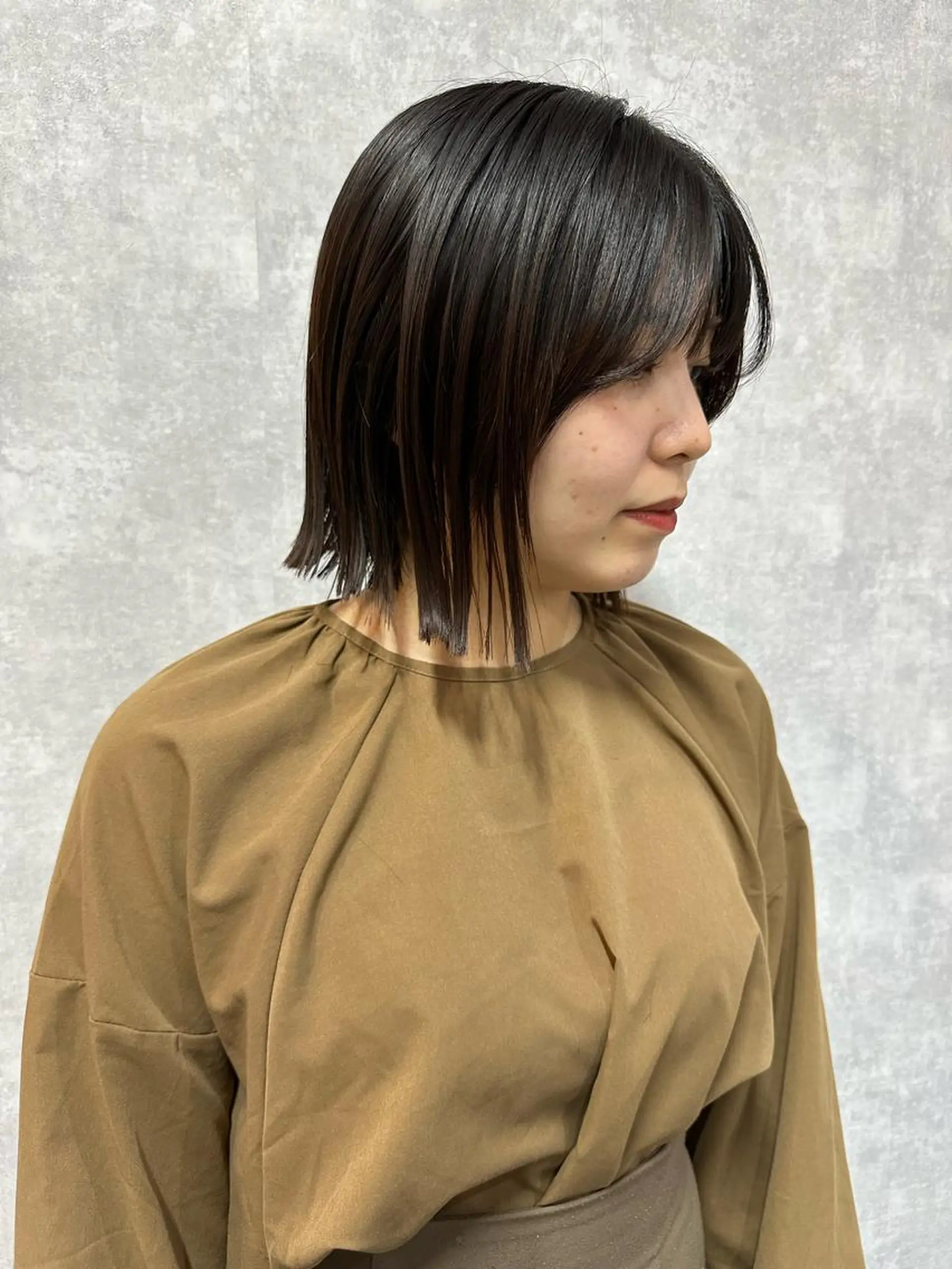 ショート 切りっぱなしボブ ショートボブ ハンサムショート 丸みショート アッシュ C’LD hair  produce /シールドヘア所属・モテ髪/ボブ/ショー ト/アダチフウトのヘアスタイル