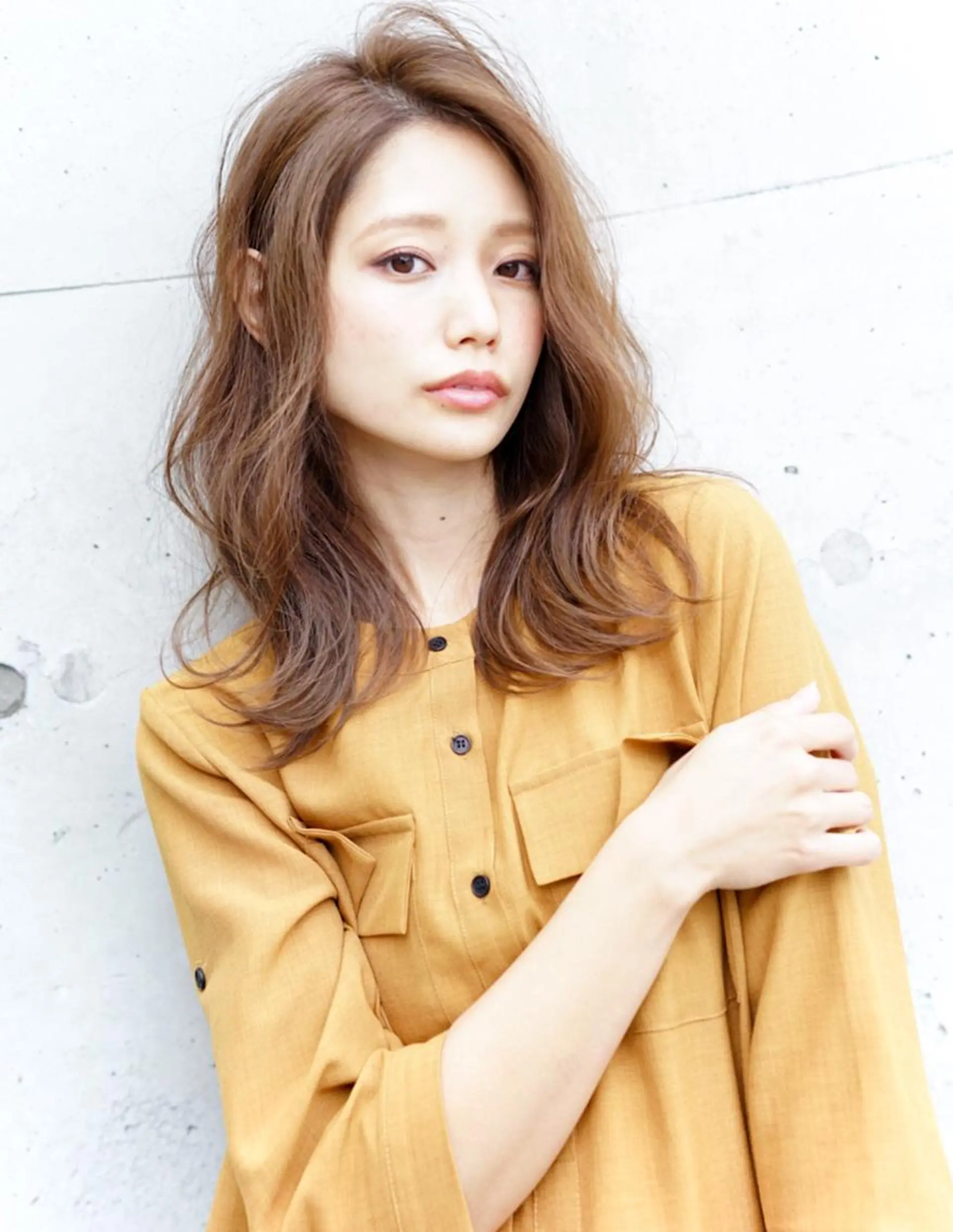 ミディアム ヘアールーム アートのヘアスタイル