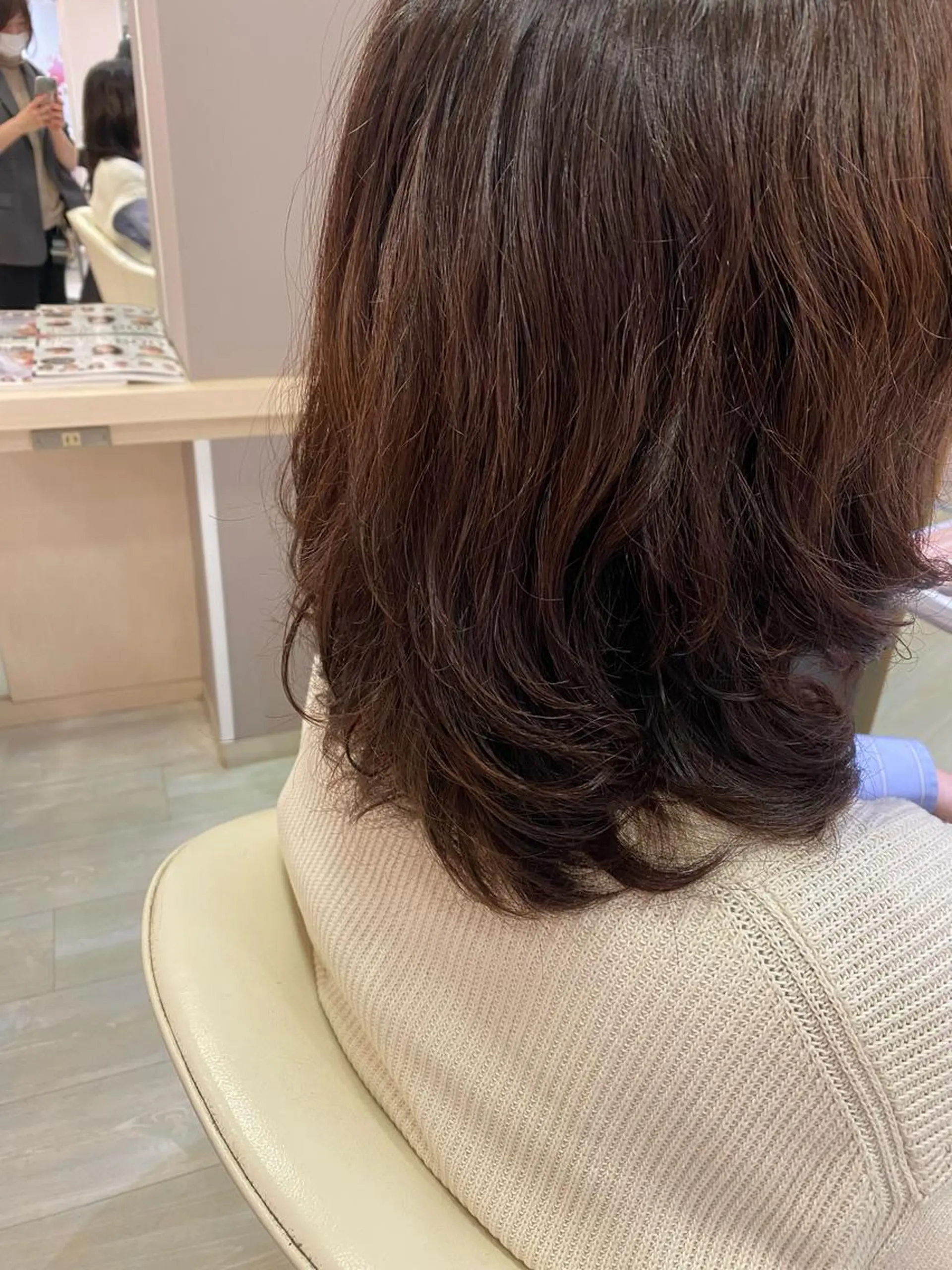 ミディアム ミディアムパーマ カット 鬼澤 なお子のヘアスタイル