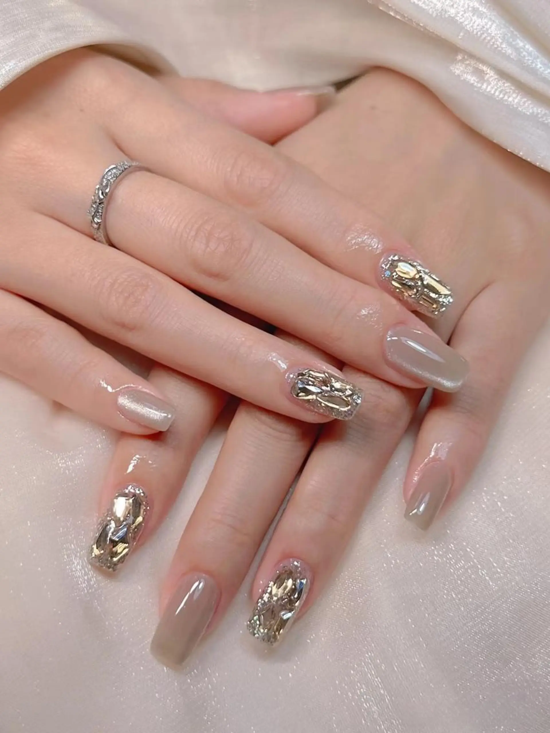 ネイル 桃子 Nail高円寺のネイルデザイン