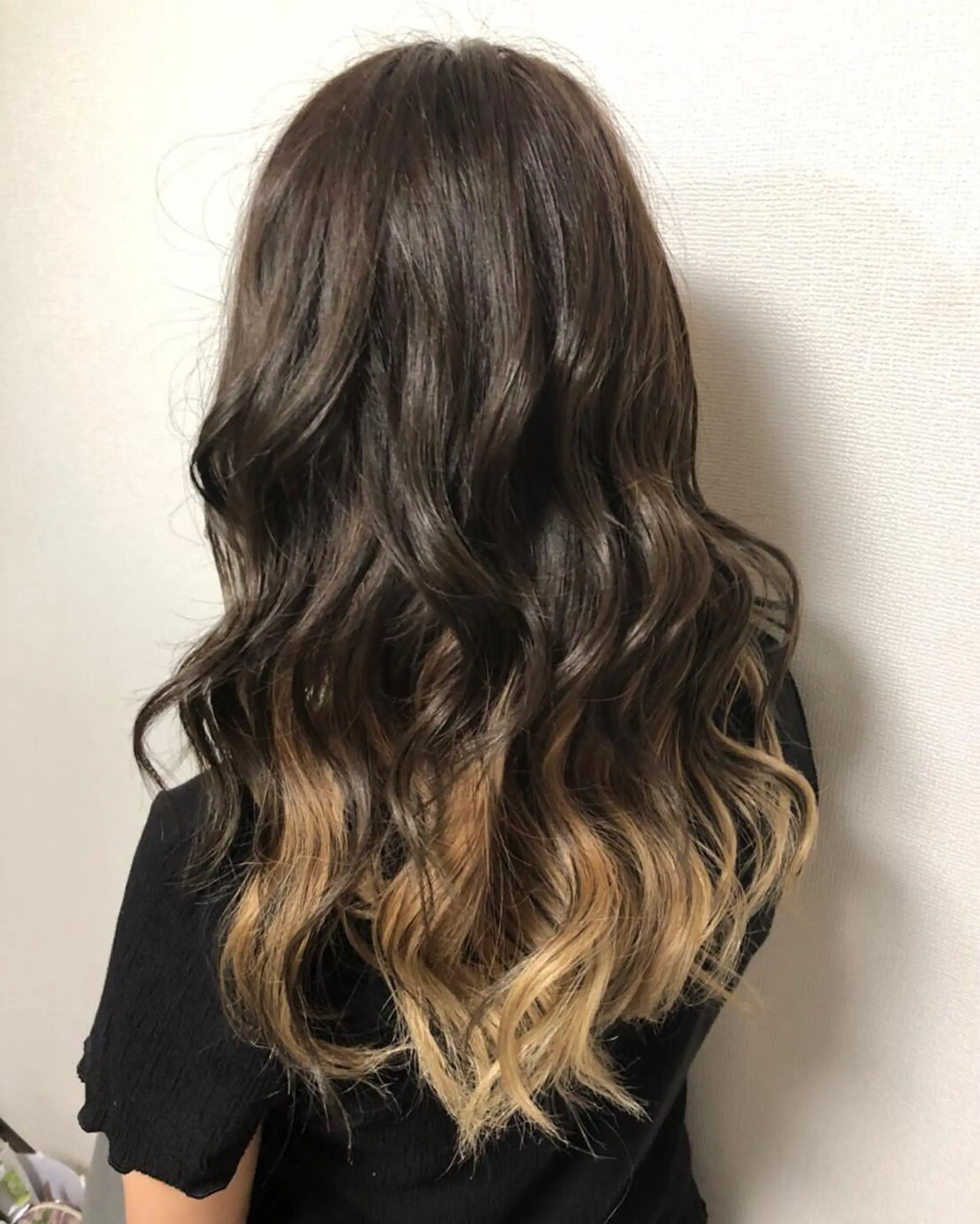 セミロング 新宿髪質改善レイヤー カット内田智大のヘアスタイル