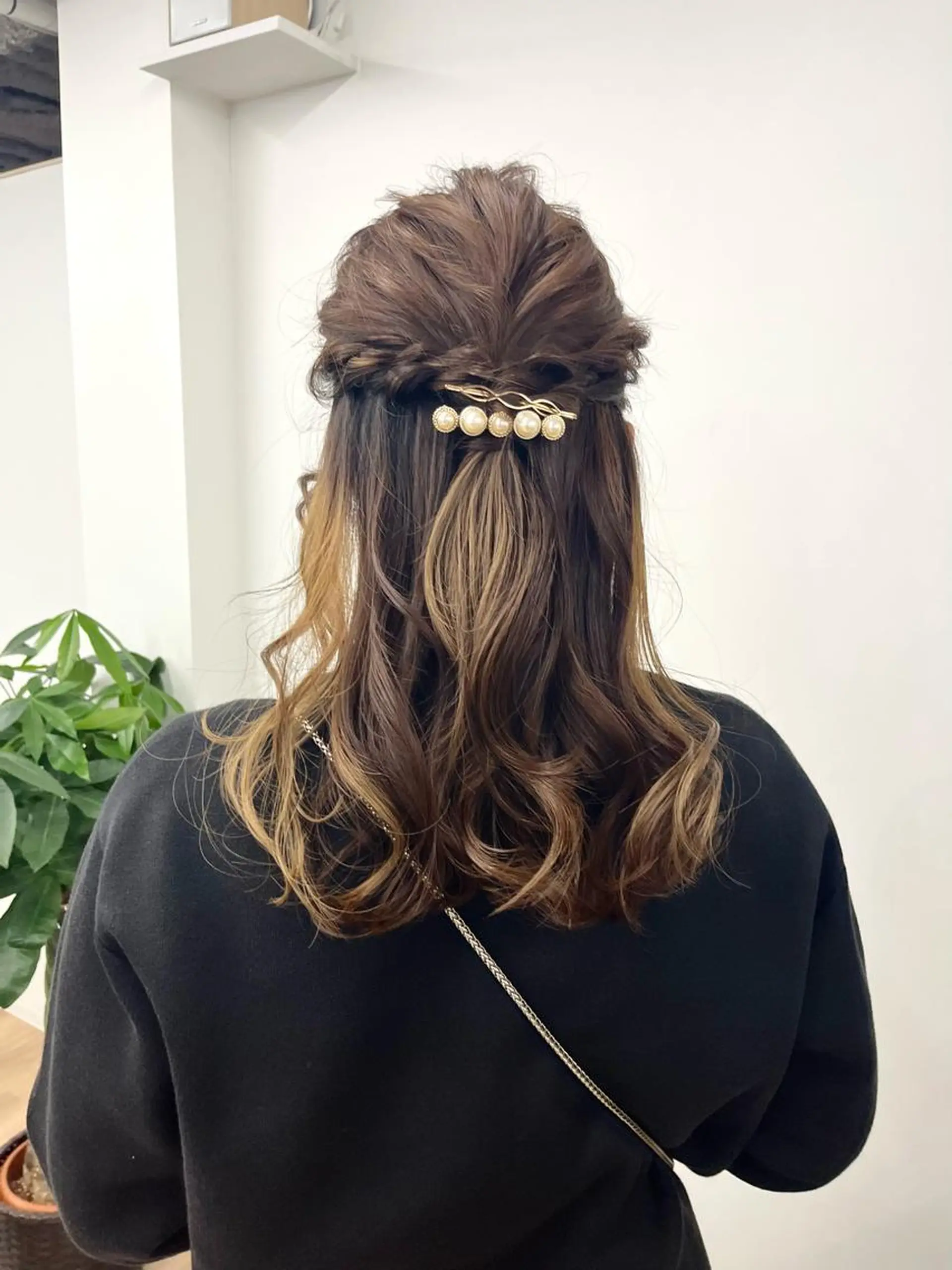 セミロング ヘアアレンジ ハーフアップ 結婚式・ブライダル HIROKO / 透明感暖色カラー🎀のヘアスタイル
