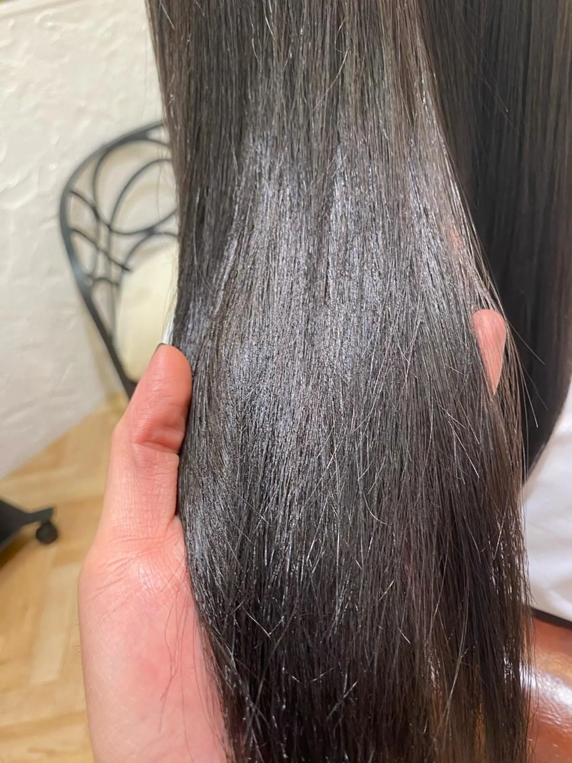 カラー グレージュ 齋藤 優のヘアスタイル