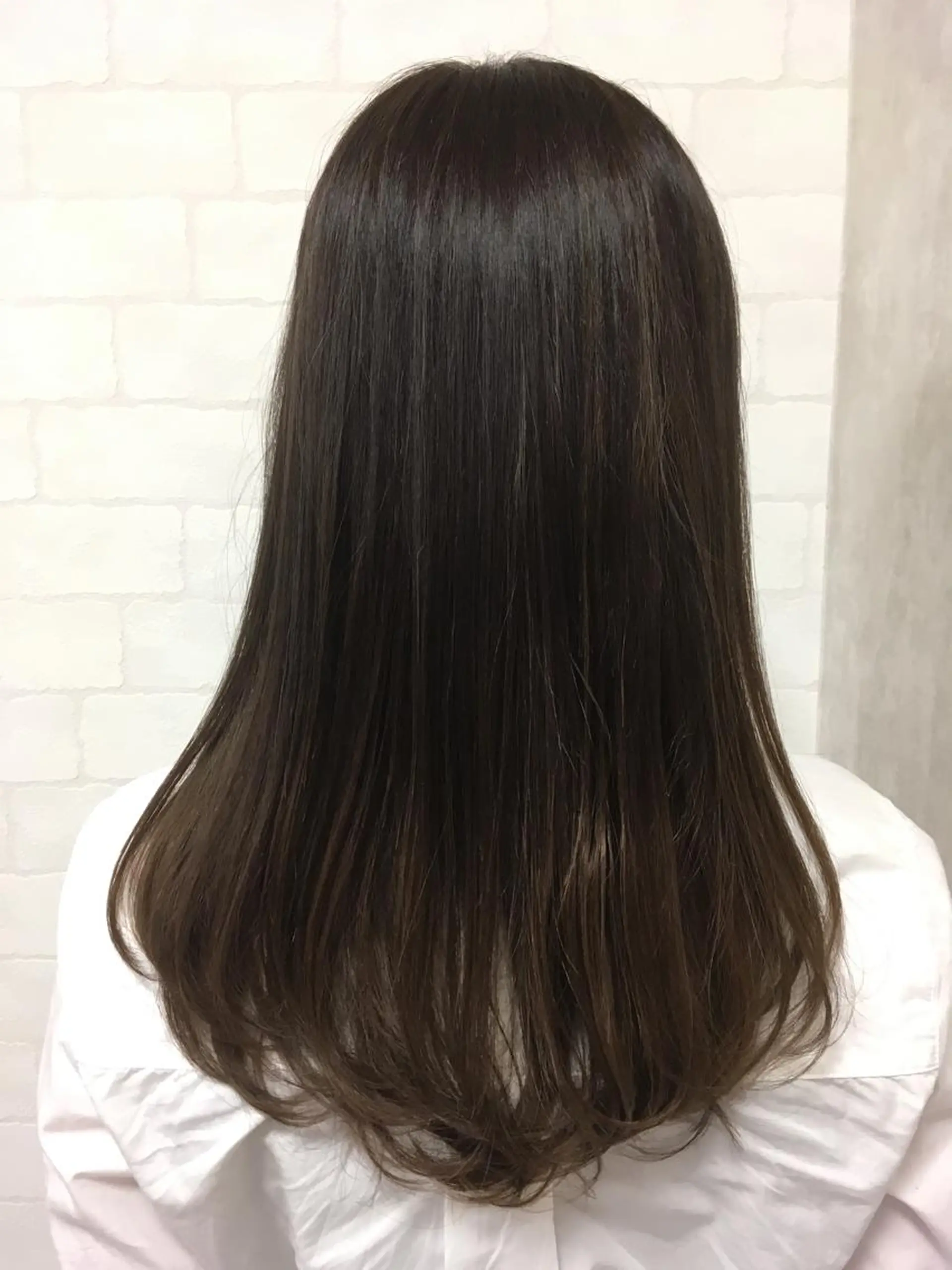 ミディアム セミロング アッシュ 外国人風カラー ヘアカラー トリートメント クラン　　五反田所属・髪質改善✨艶髪✨ 古寺隆佑のヘアスタイル