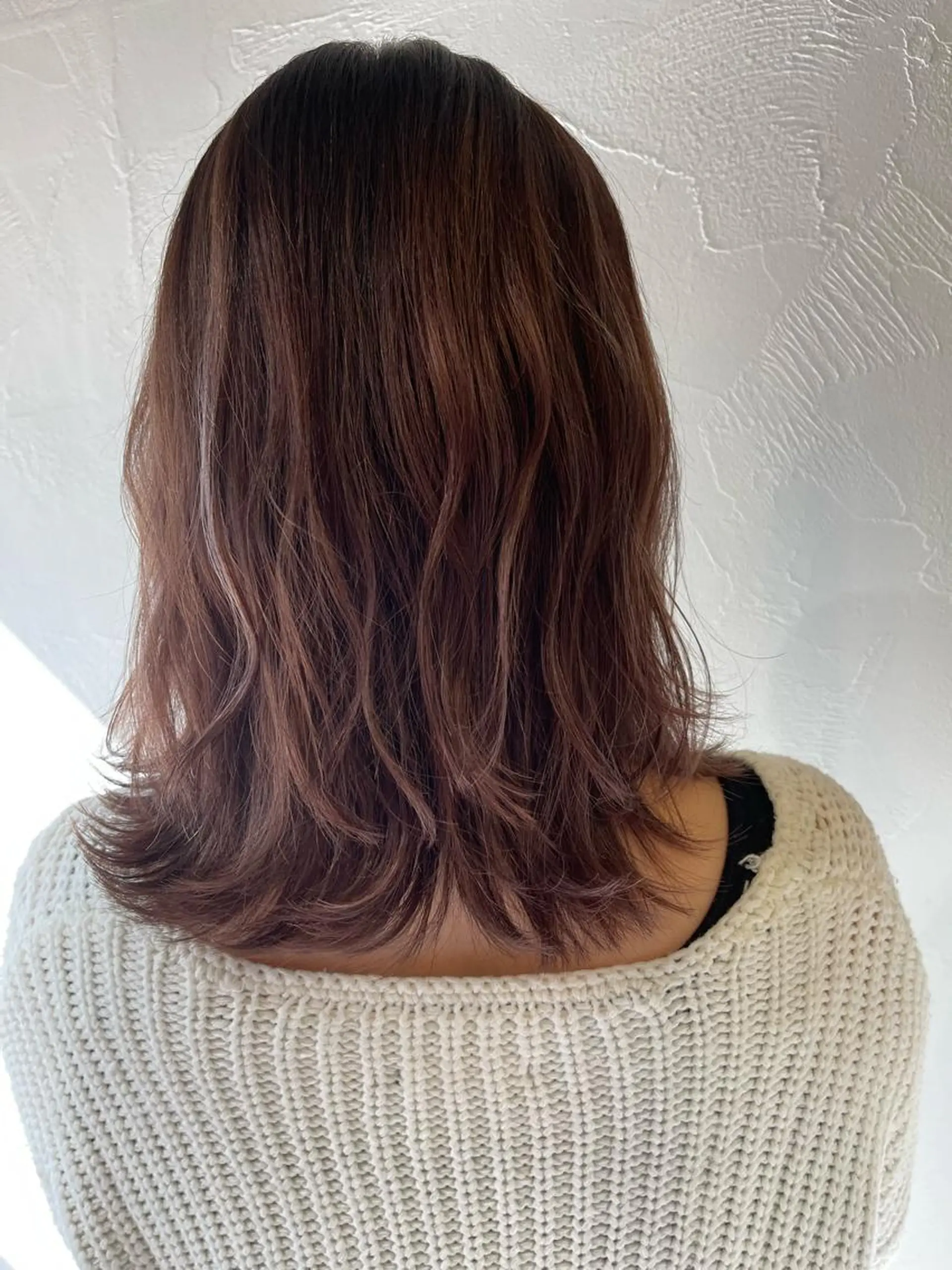 ミディアム ハイライト Aust hair  mico所属・縮毛、髪質改善 🌟ARISAのヘアスタイル