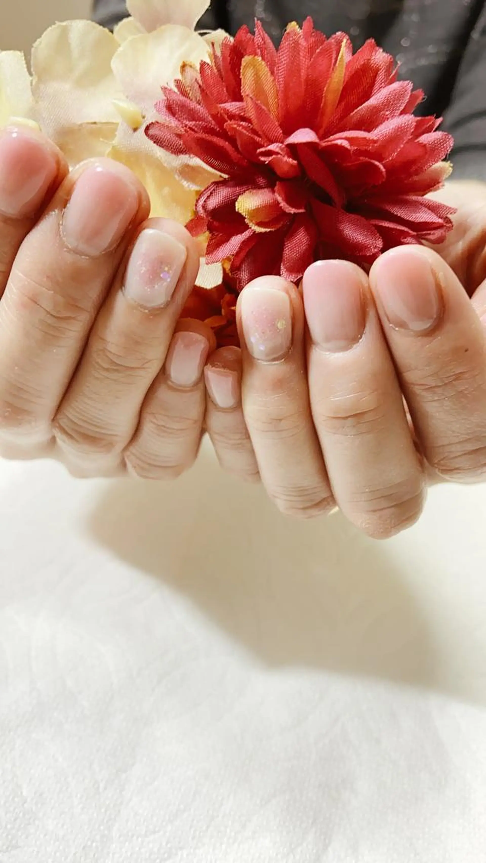 ネイル チークネイル ハンドネイル Lokahi NAILのネイルデザイン