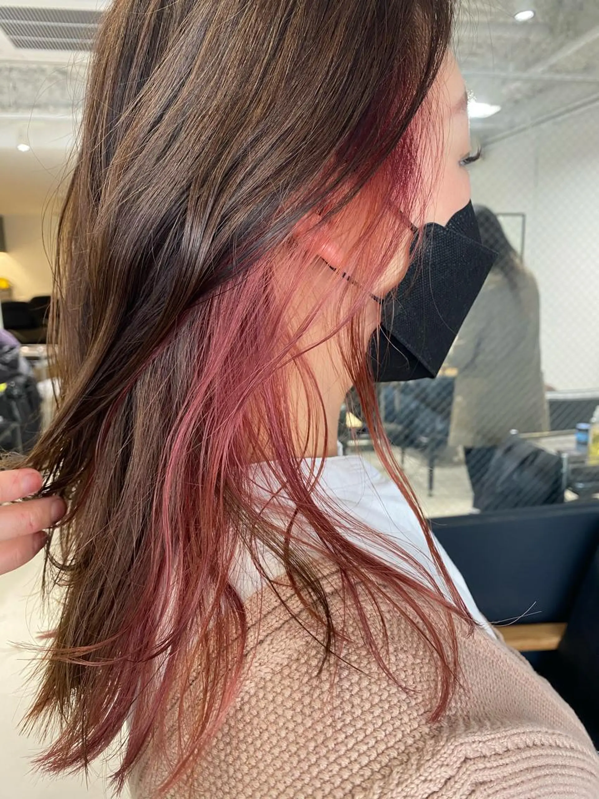 セミロング カラー ピンクカラー ヘアカラー 田村 りなのヘアスタイル