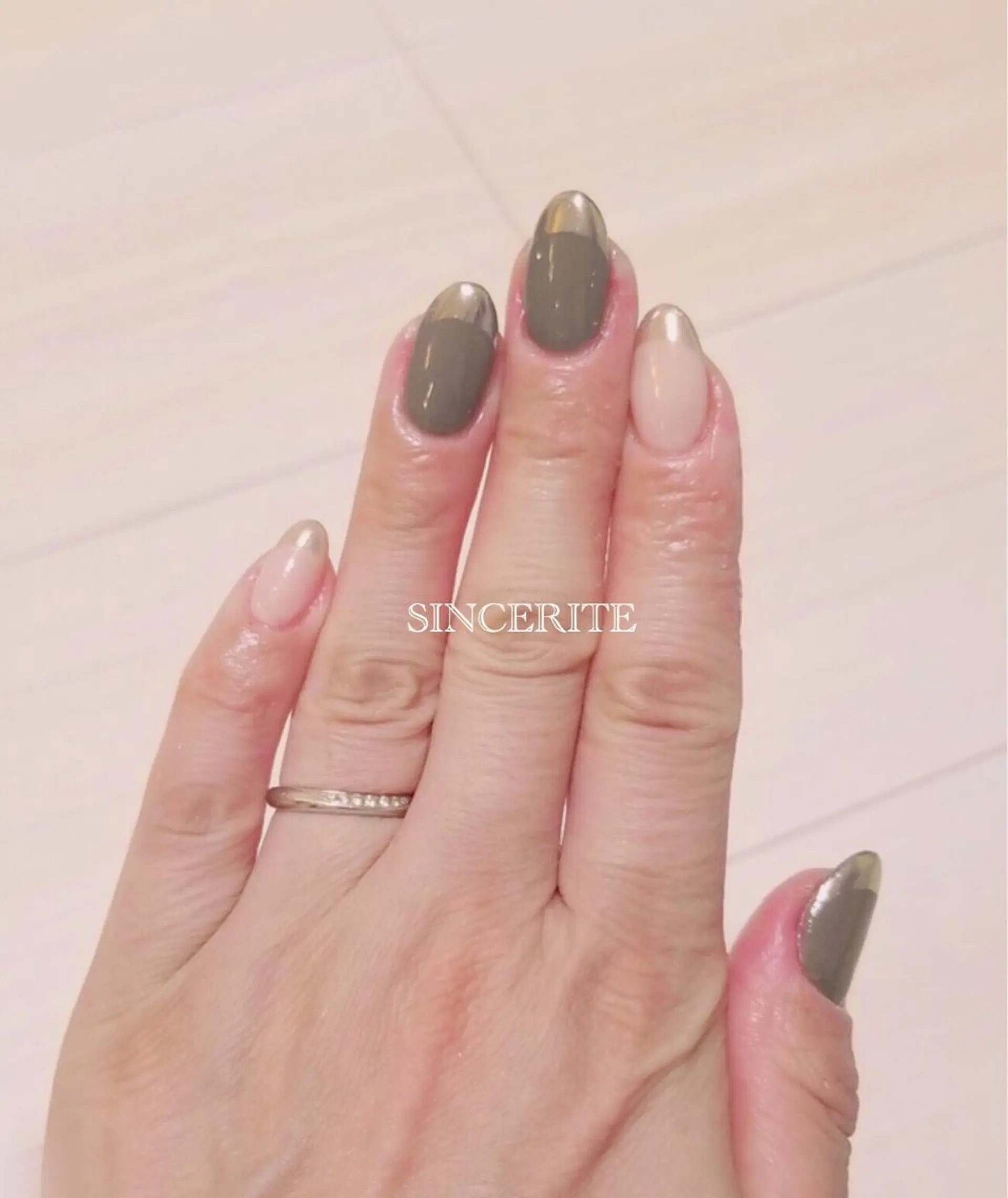 ネイル フレンチネイル ミラーネイル  SINCERITE (サンセリテ)所属・ネイル＆ケア  サンセリテのネイルデザイン